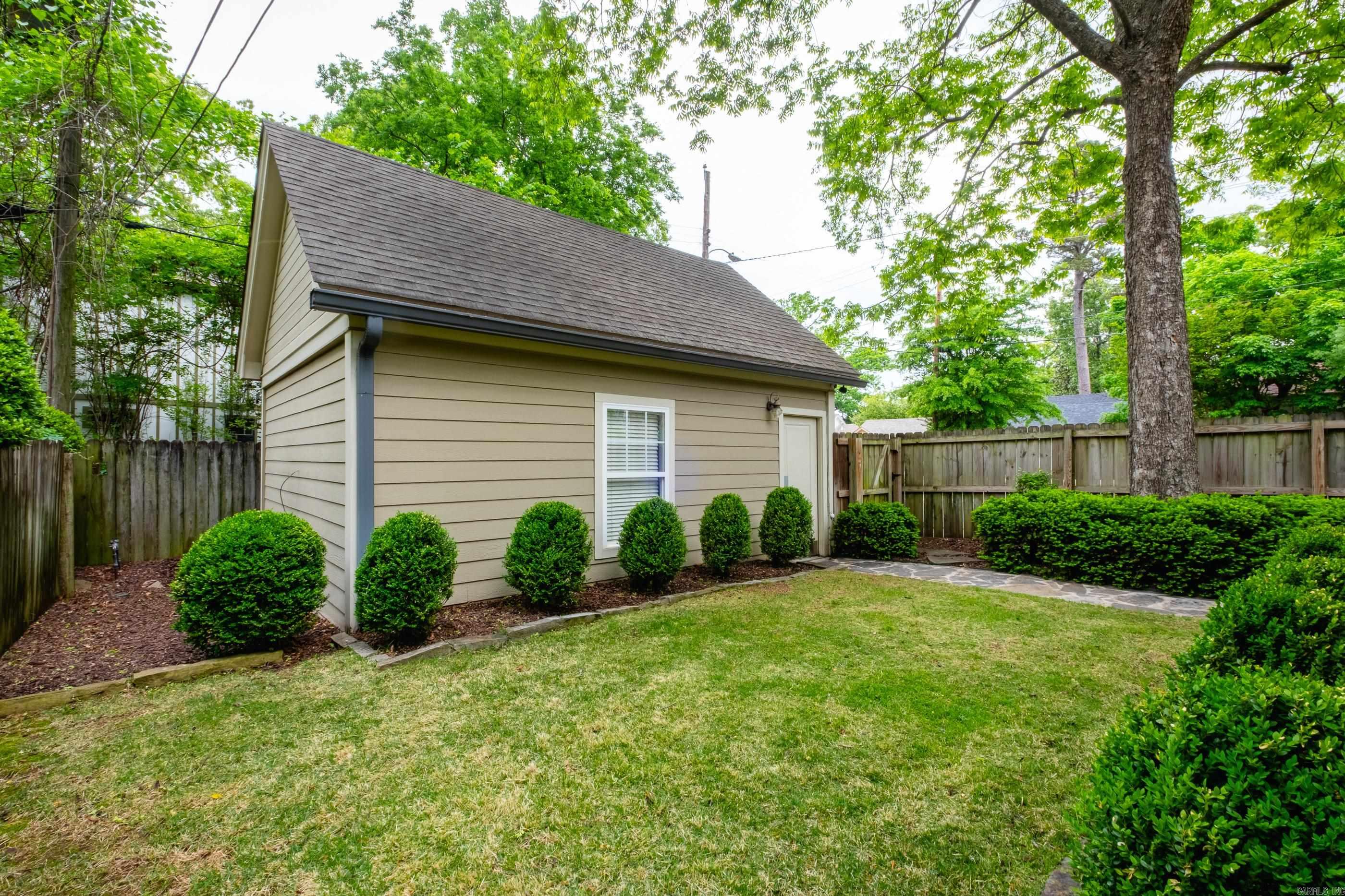 CLIFFEWOOD - Residential