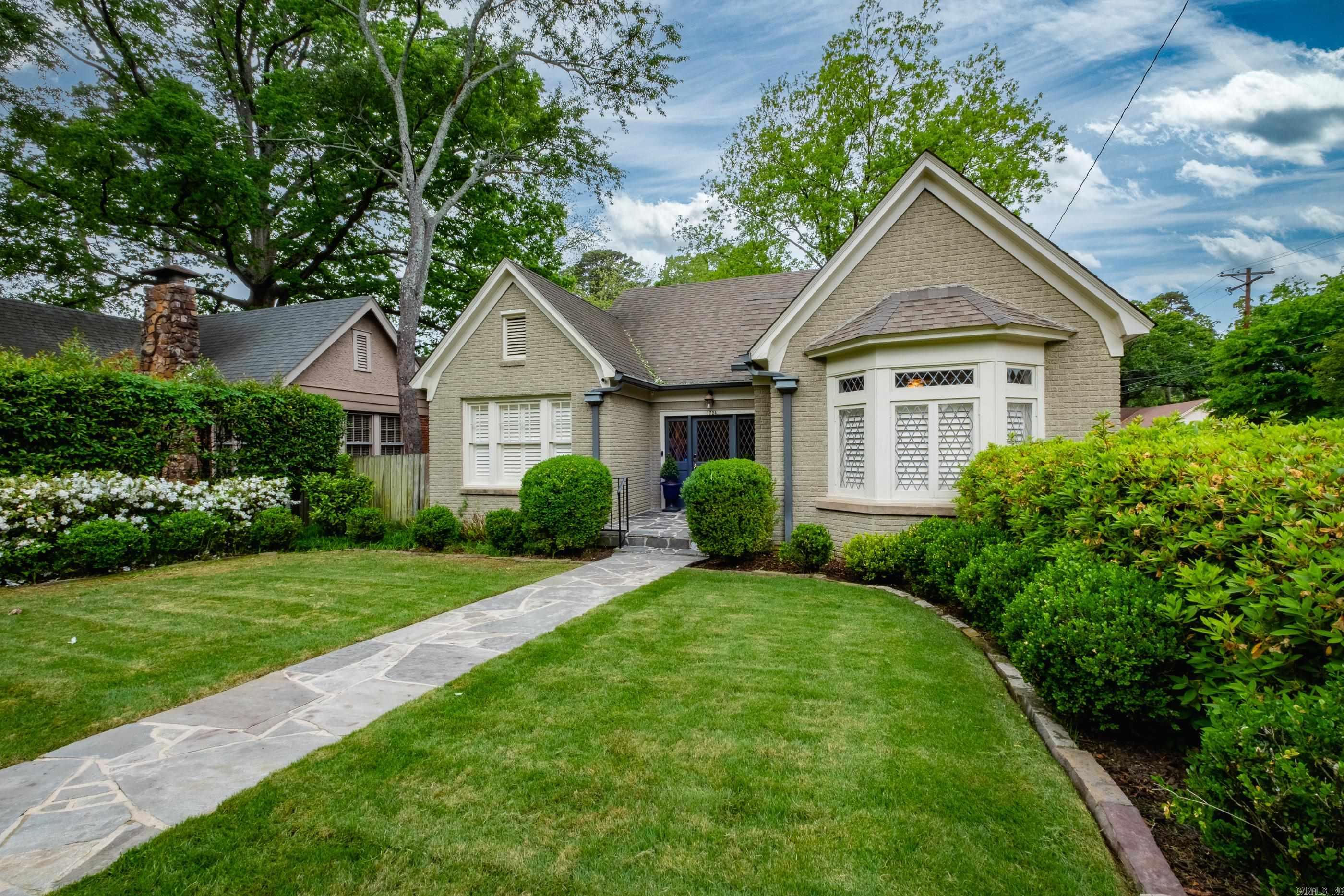 CLIFFEWOOD - Residential