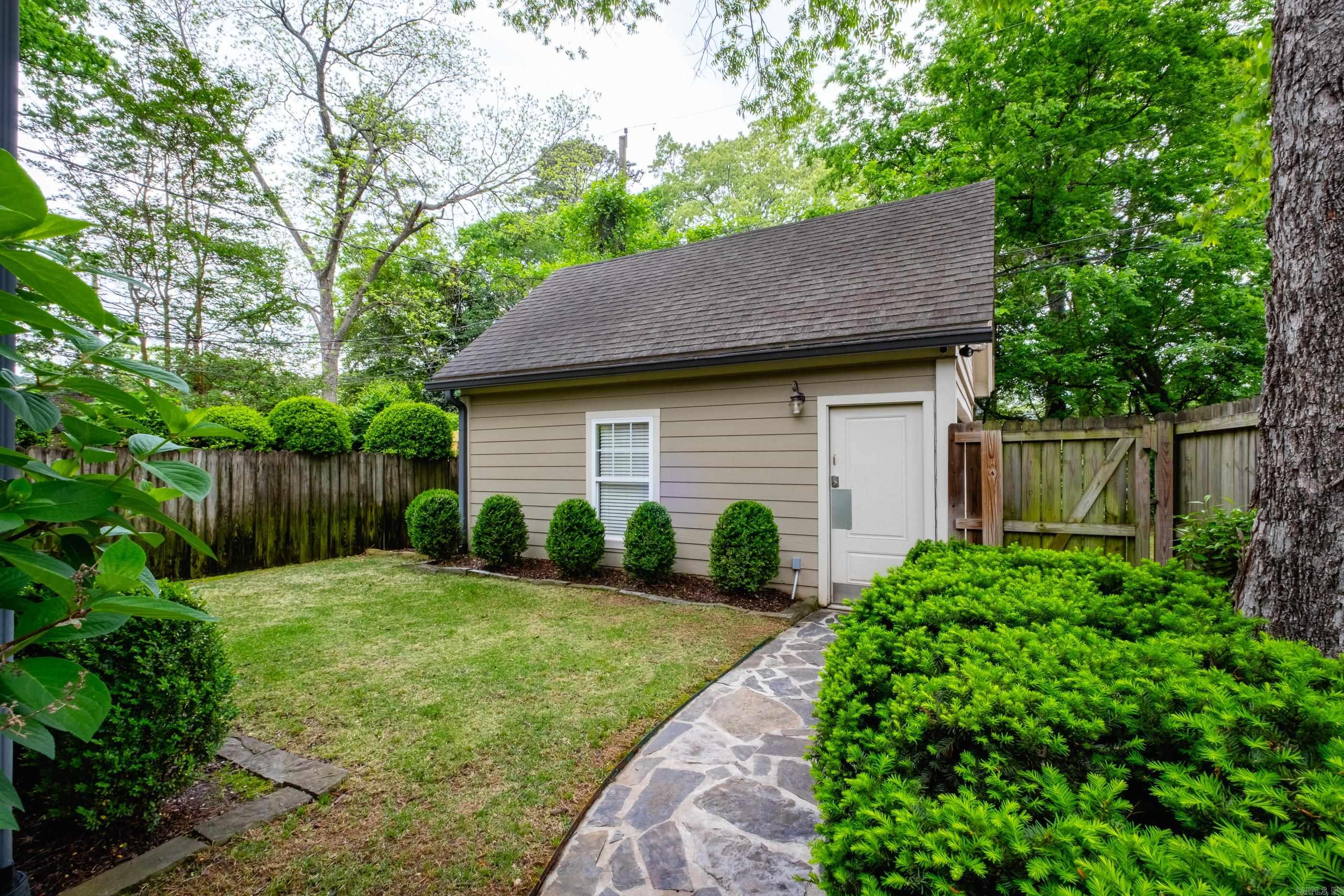 CLIFFEWOOD - Residential