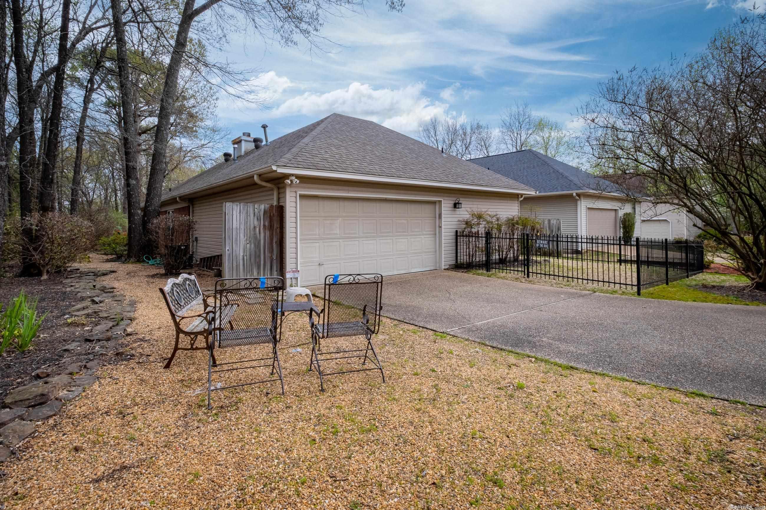 CHARLESTON PLACE - Residential