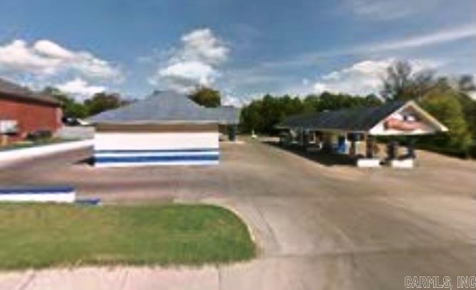 Nice car wash. Seller wanted to sell and buyer wanted to purchase. Sold before listed.