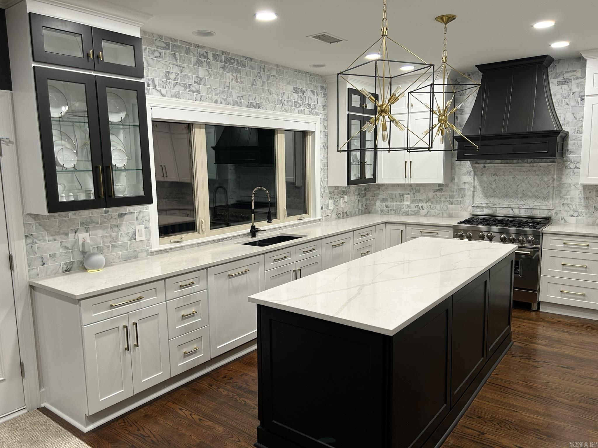 BELLE POINTE ADDN - Residential