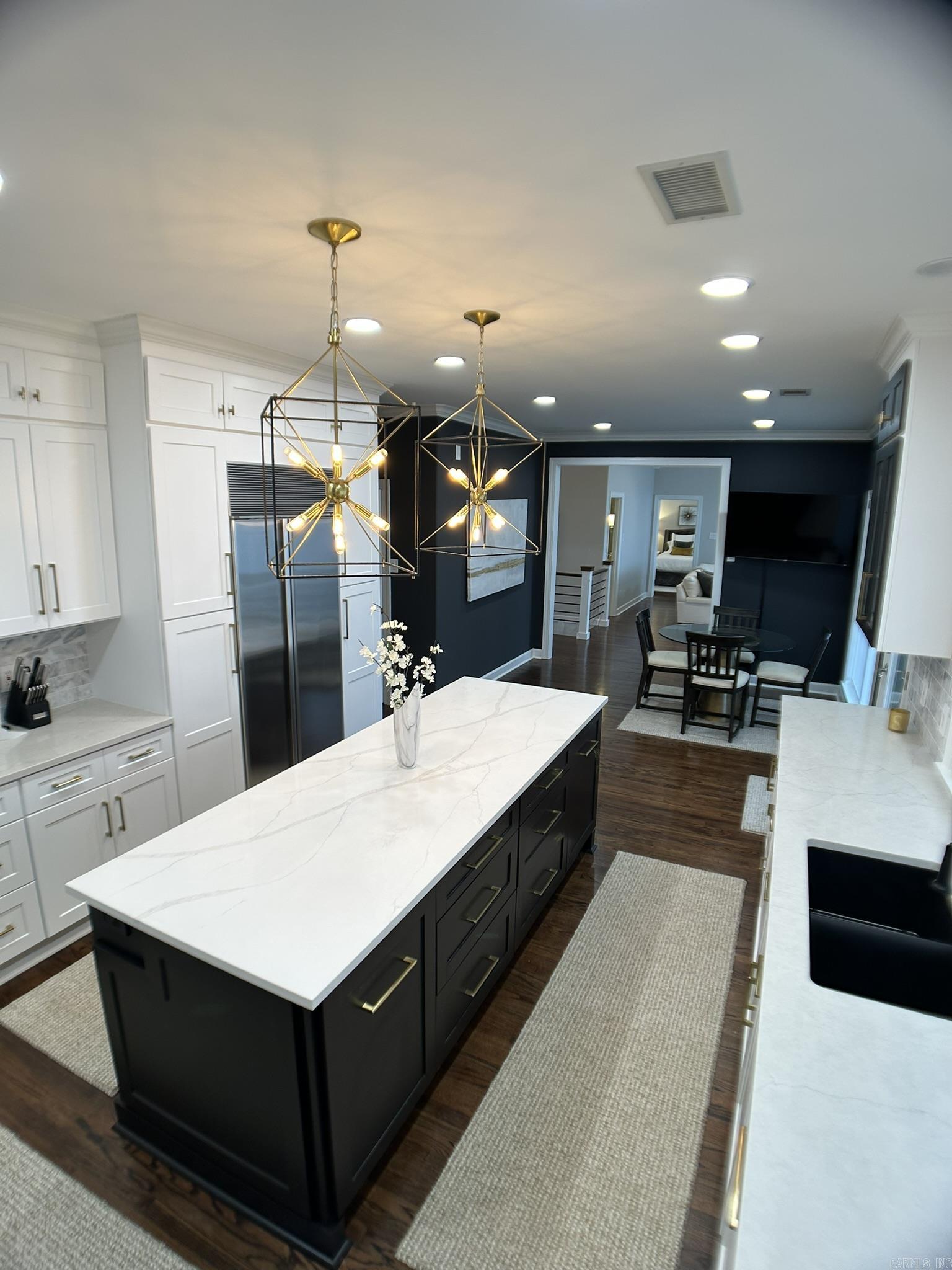 BELLE POINTE ADDN - Residential