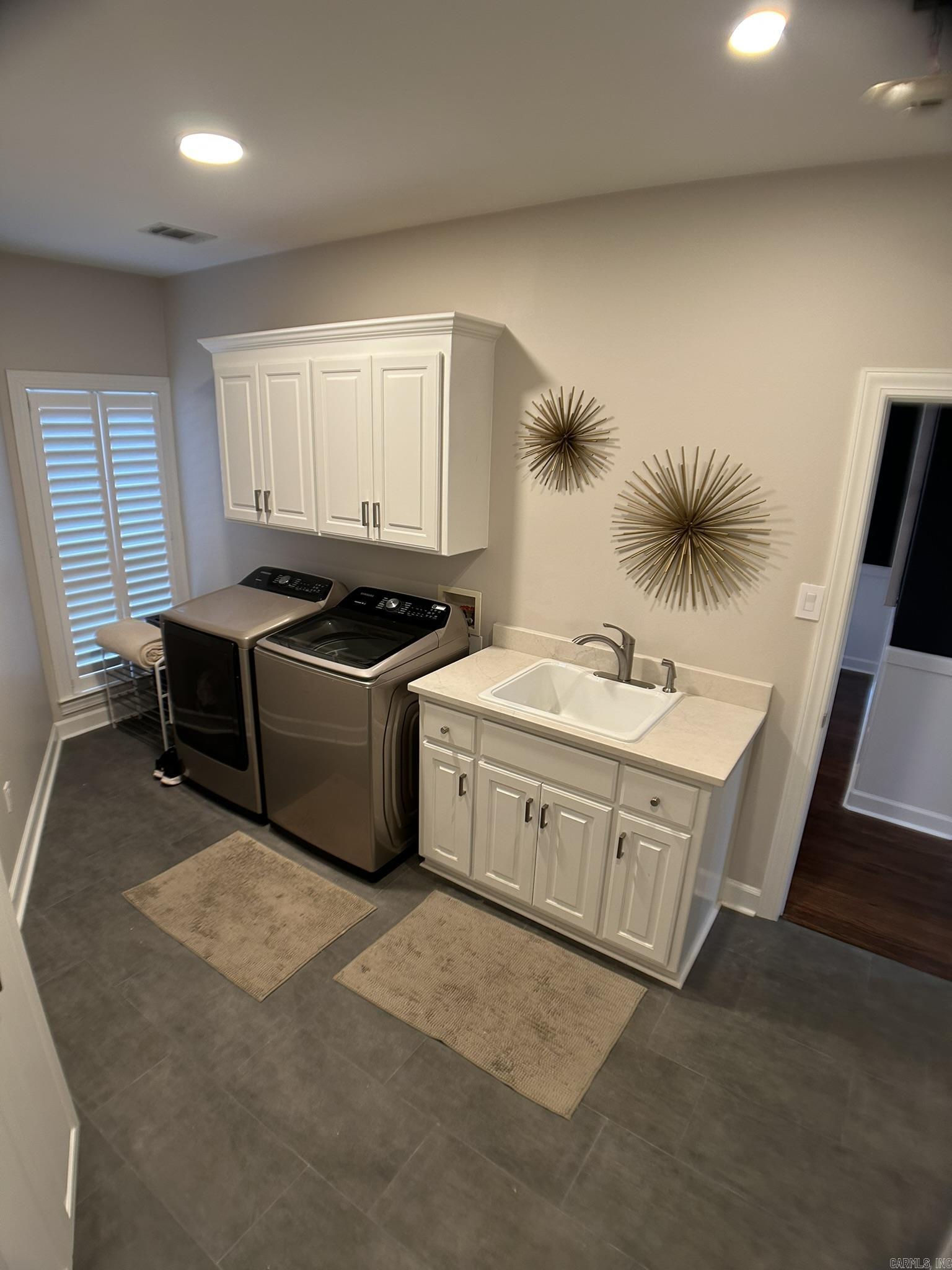 BELLE POINTE ADDN - Residential