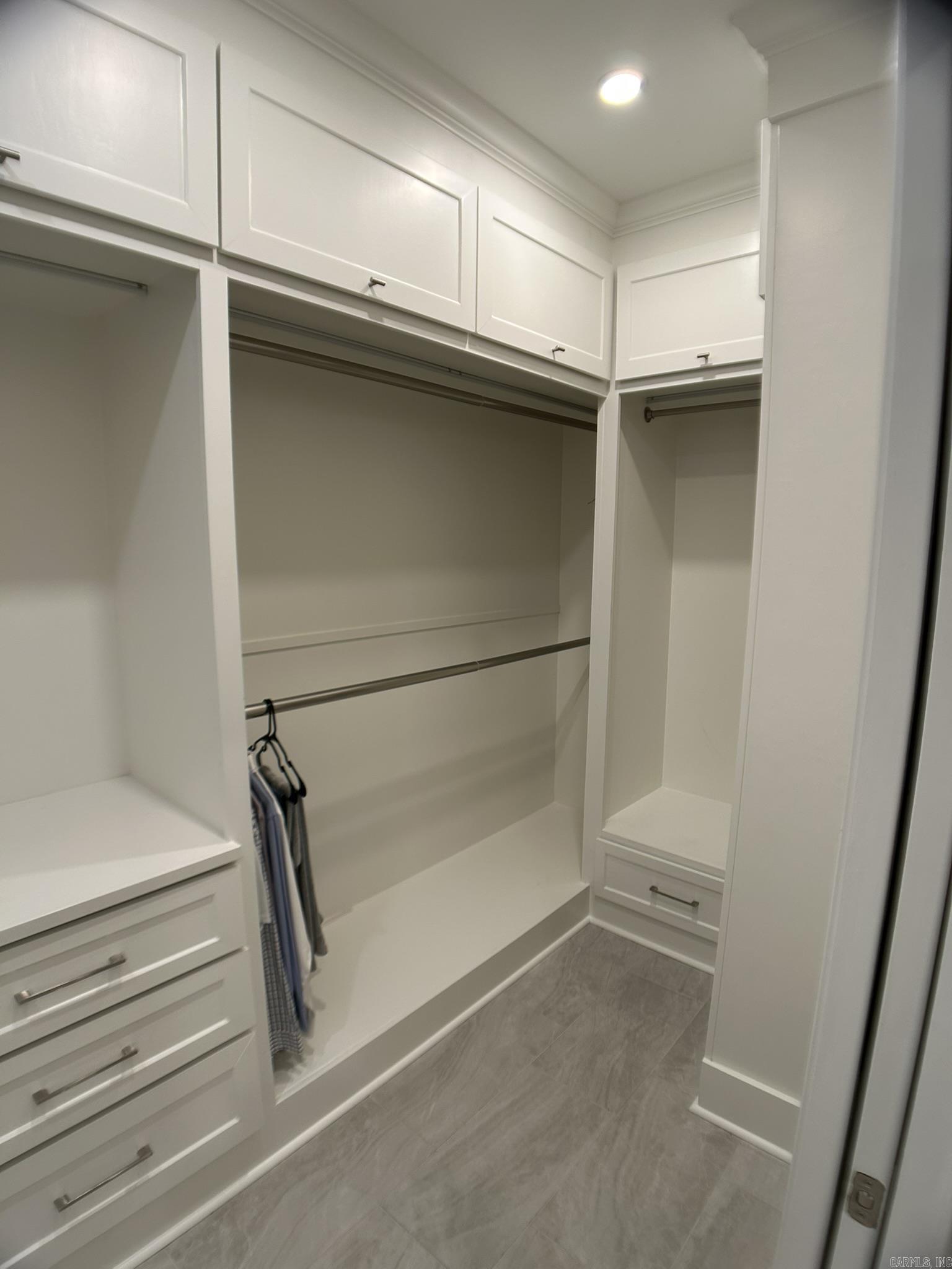 BELLE POINTE ADDN - Residential