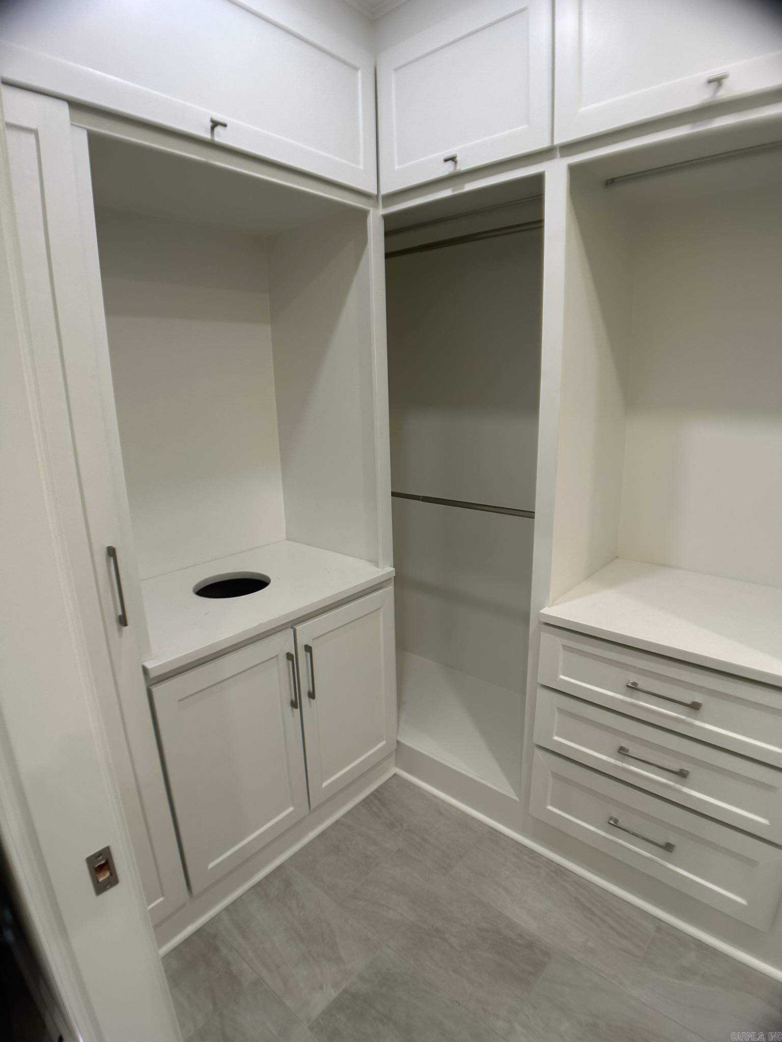 BELLE POINTE ADDN - Residential