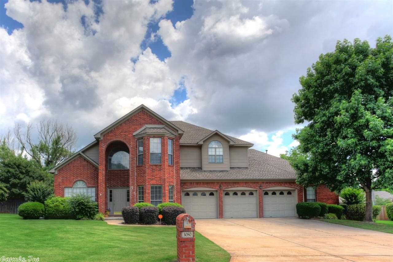 2 kitchen house (including the 841 sq ft fully functional in-law quarters). Ride your golf cart to Conway Country Club in Windcrest Subdivision. Lots of updates. New A/C downstairs 2013, new furnace upstairs 2011, water heater 2013, lots of tile flooring! Audio/Aideo router under stairs. HMS warranty