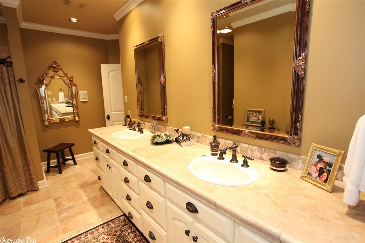 CHENAL VALLEY BASCOM PLACE - Residential