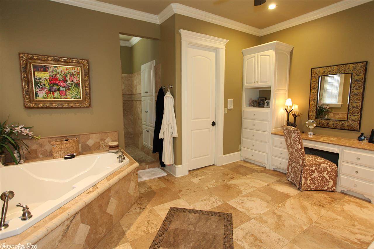 CHENAL VALLEY BASCOM PLACE - Residential