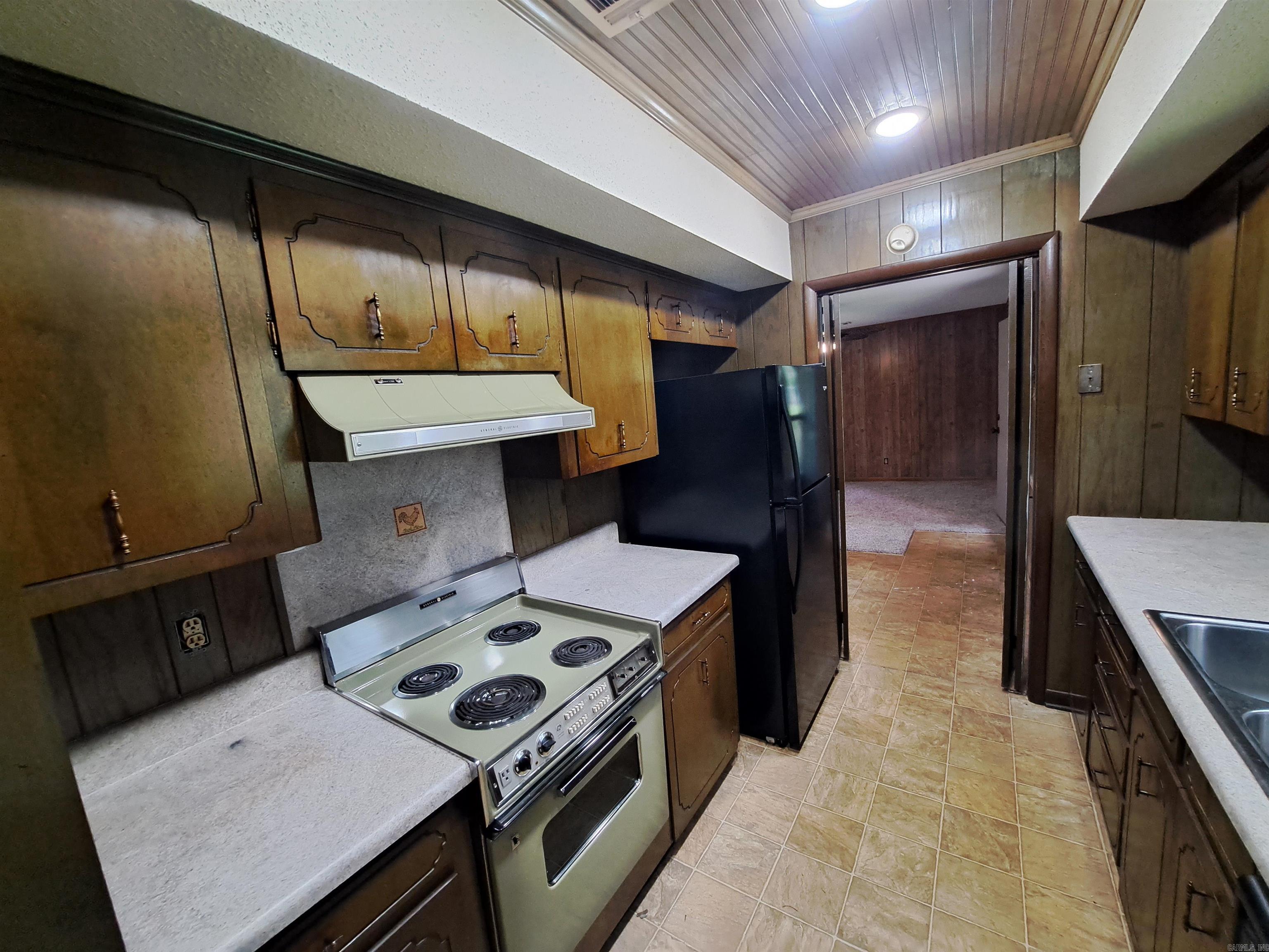 INDIAN HILLS - Residential