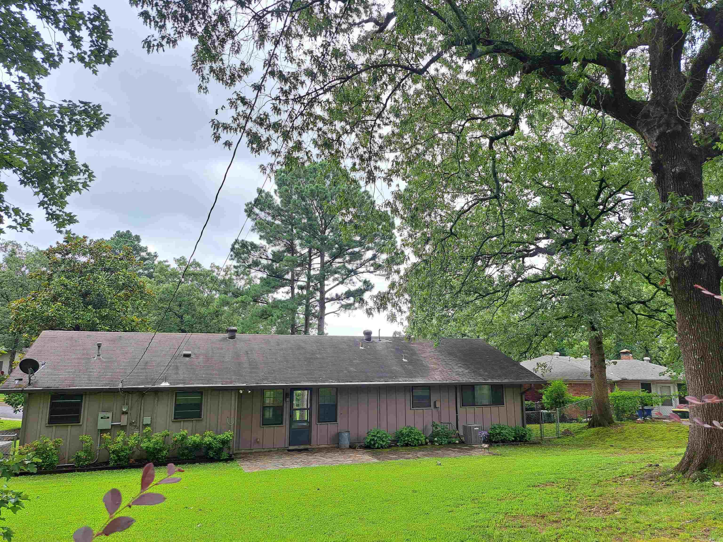 INDIAN HILLS - Residential