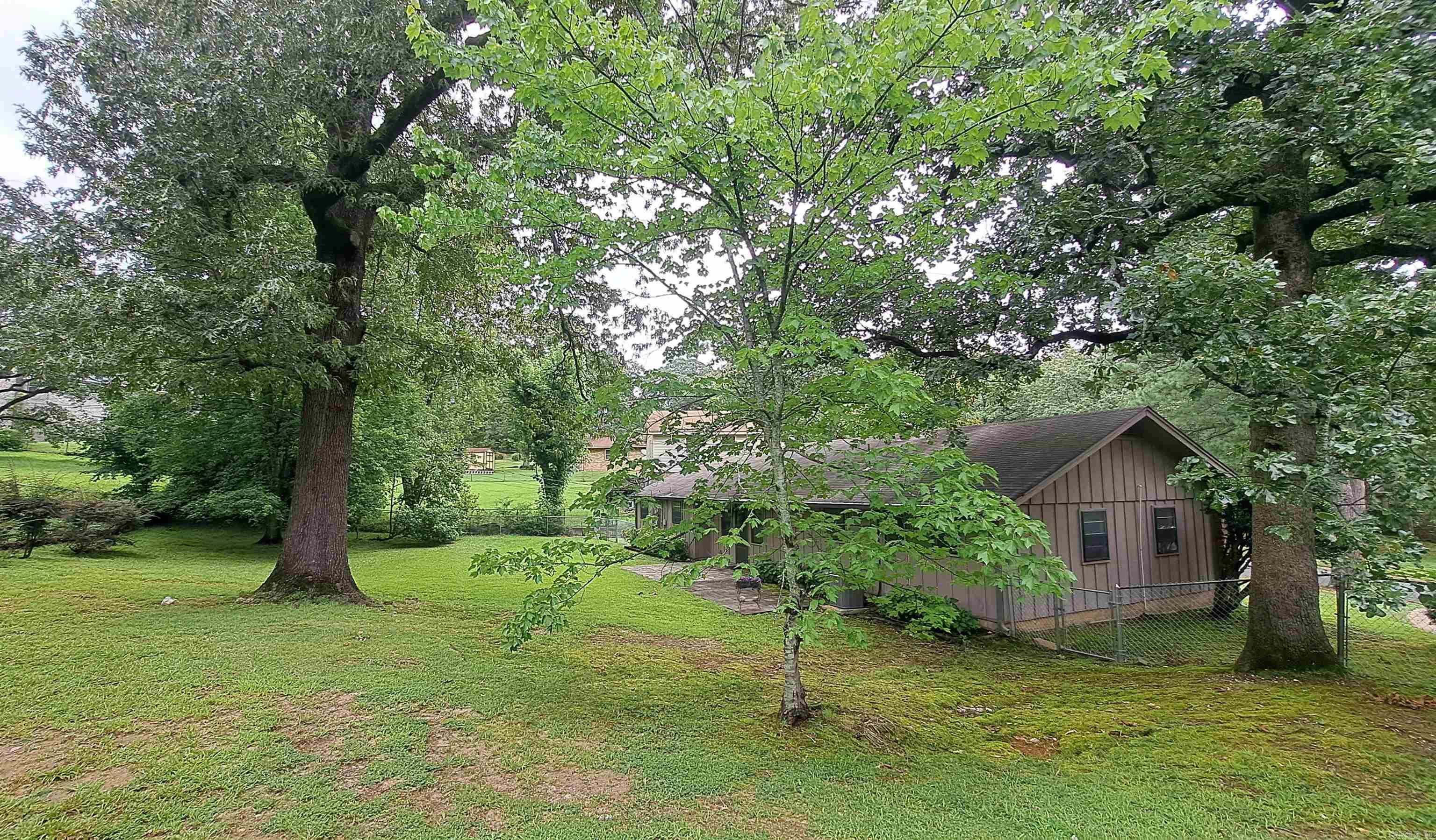 INDIAN HILLS - Residential