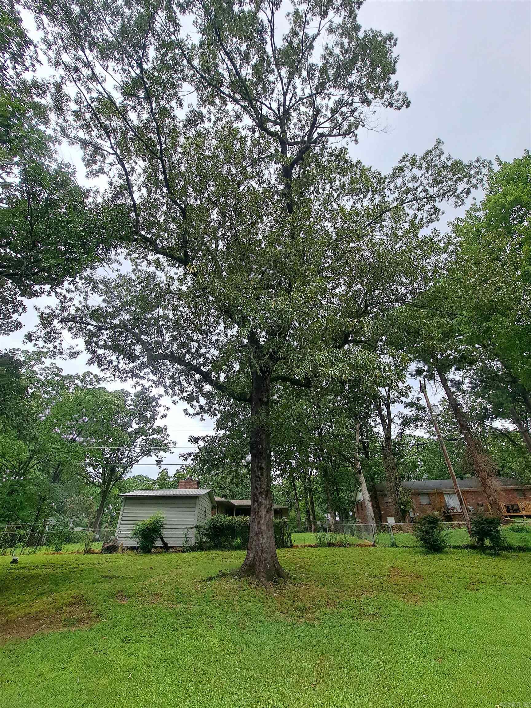 INDIAN HILLS - Residential