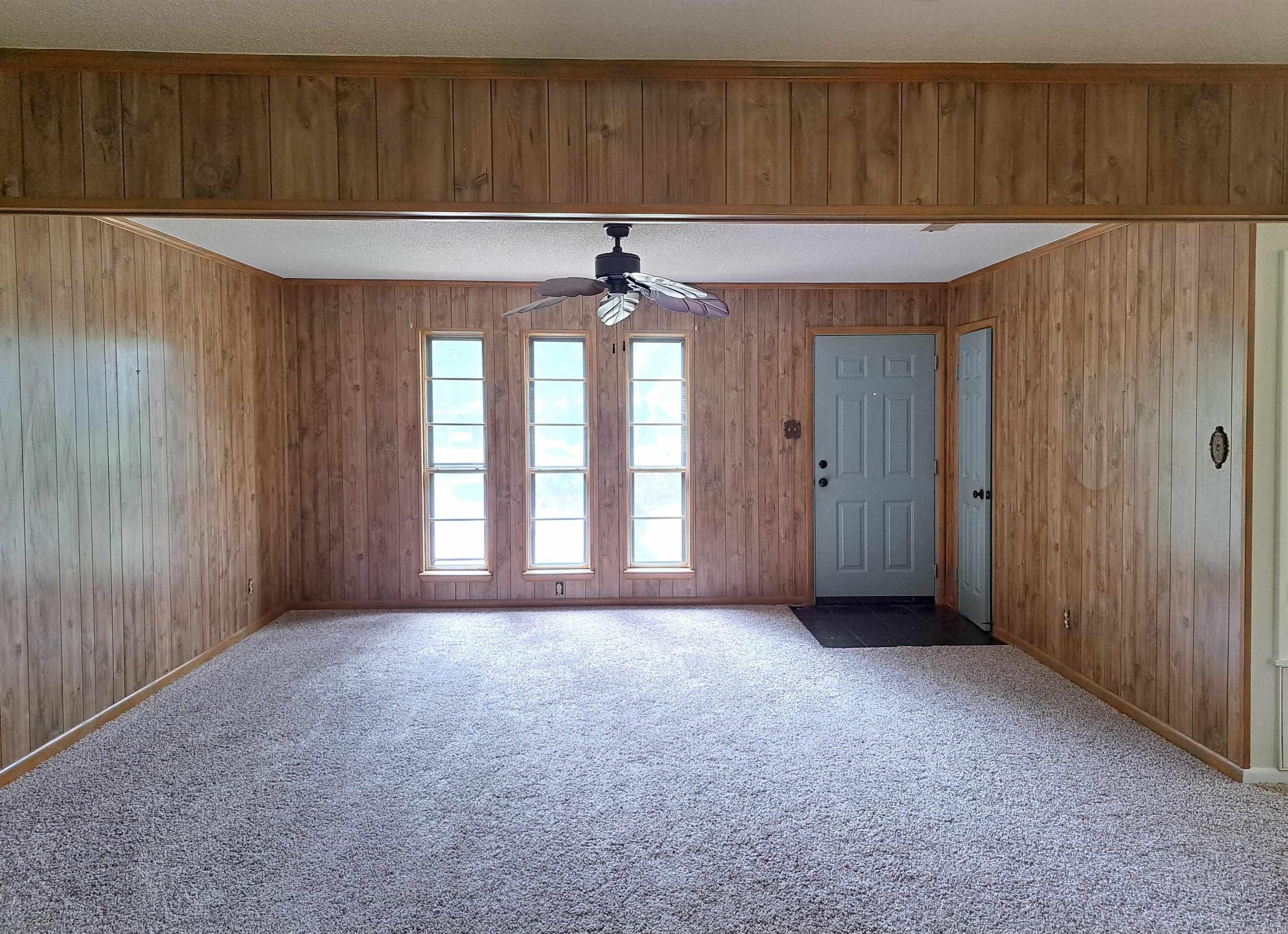 INDIAN HILLS - Residential