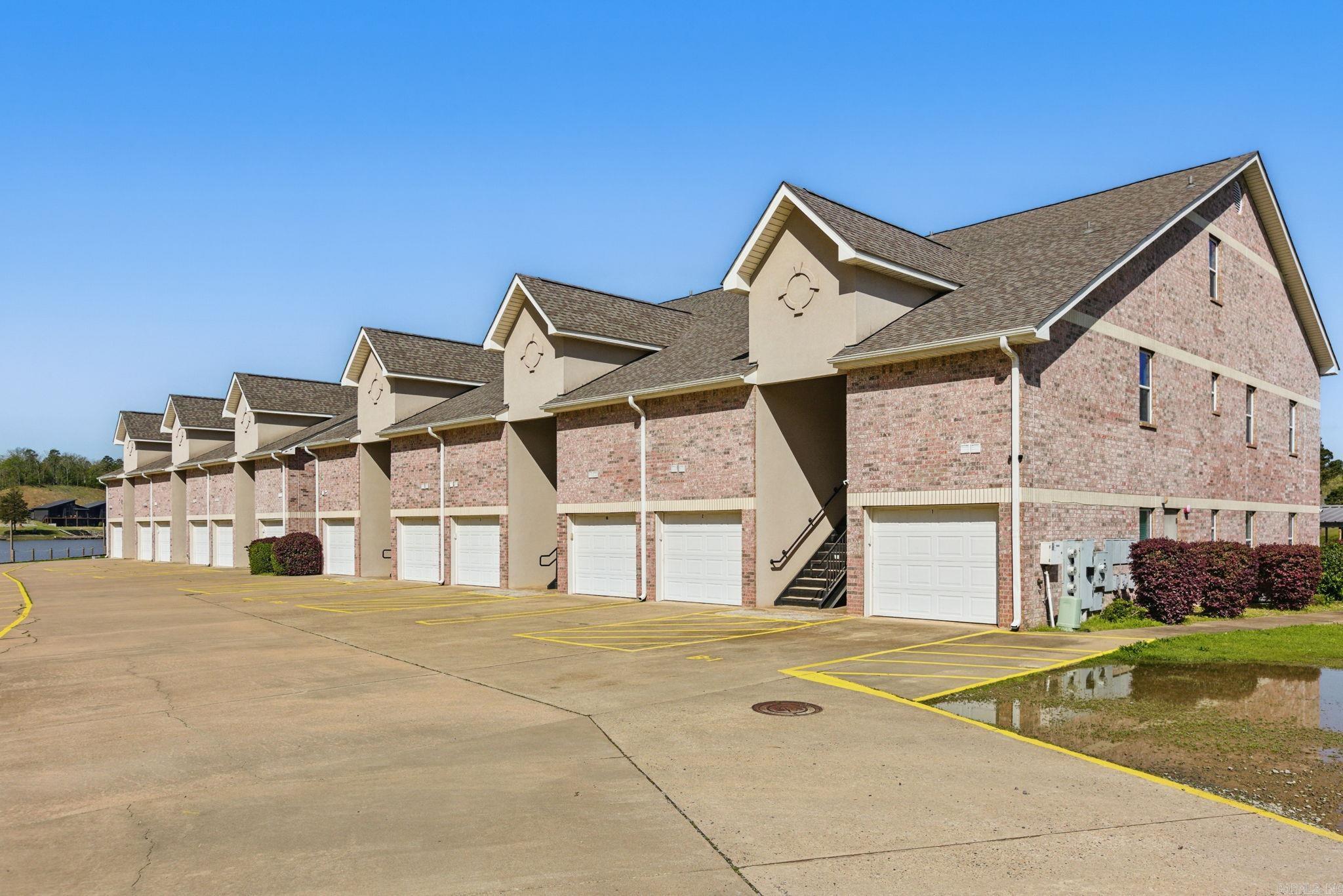 GRAND POINTE VIEW HPR - Residential