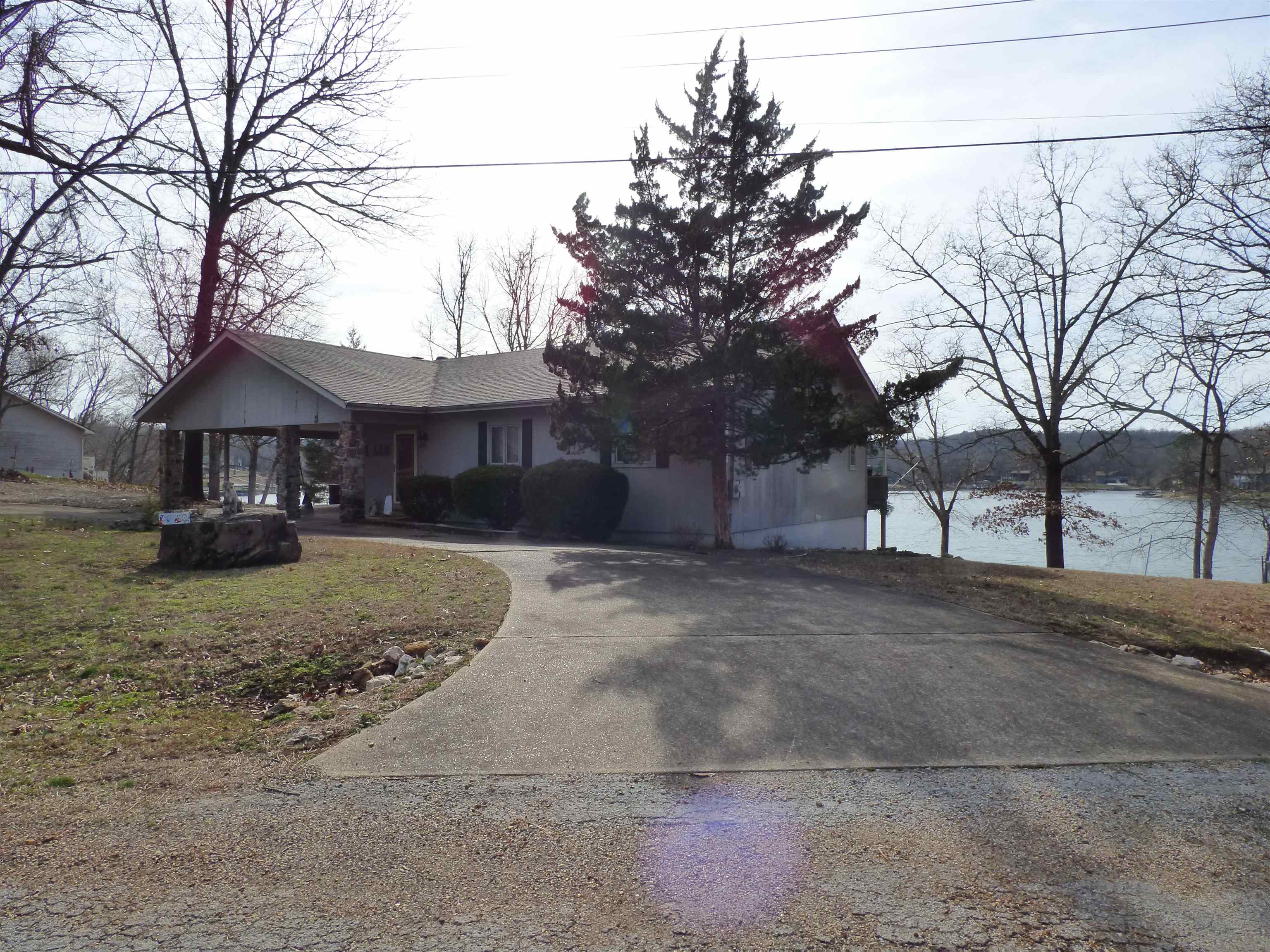 THUNDERBIRD - Residential