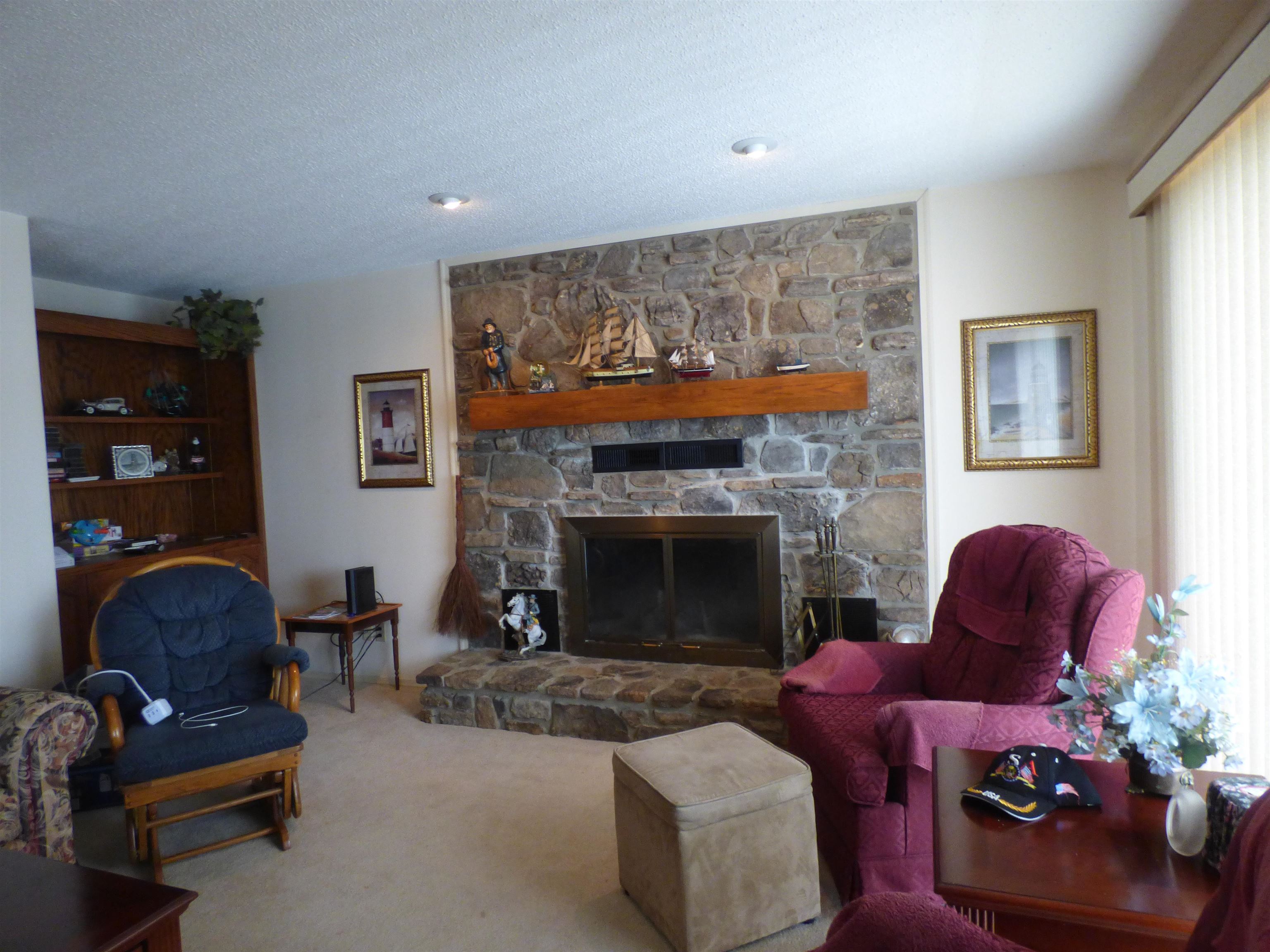 THUNDERBIRD - Residential