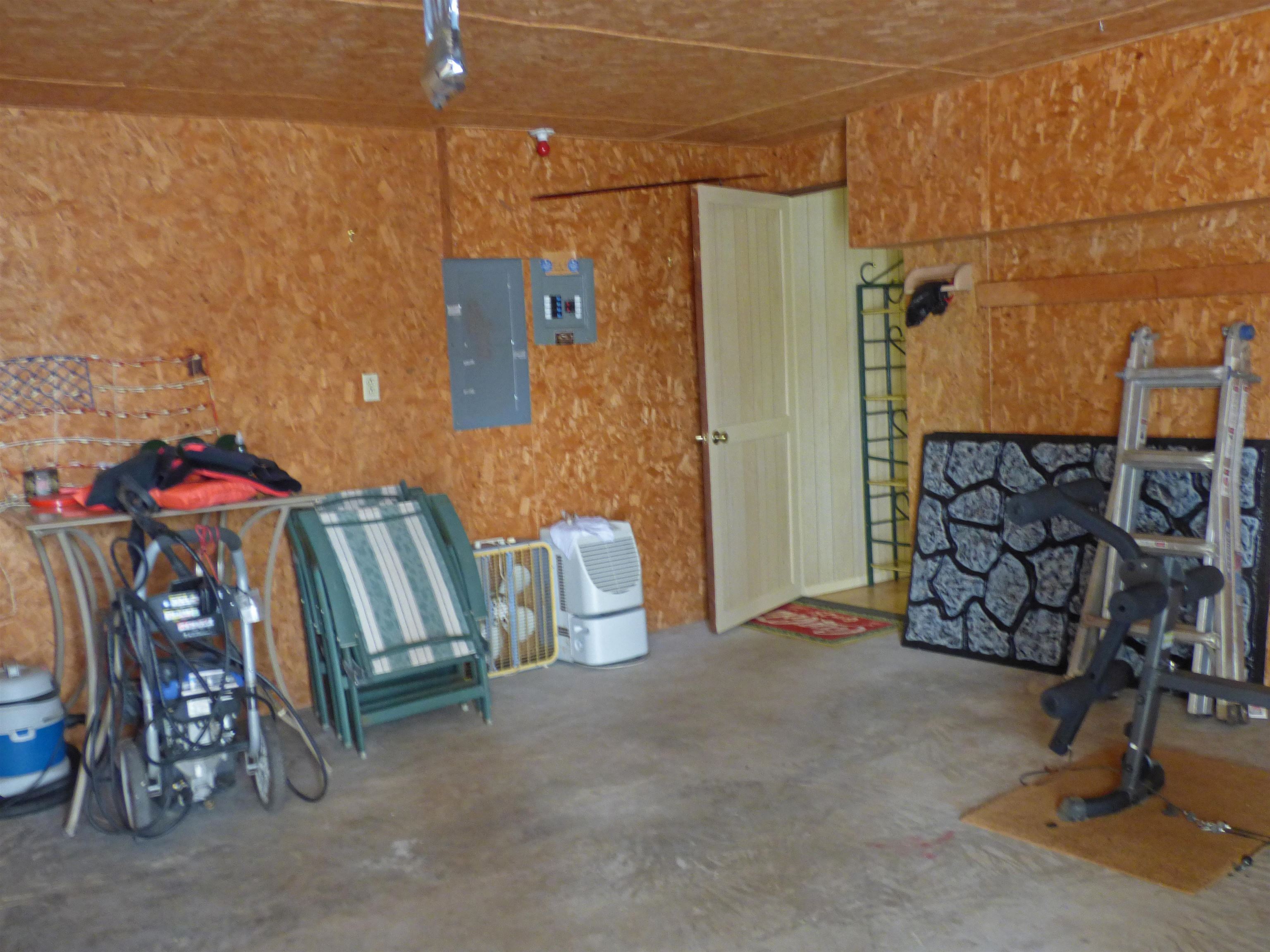 THUNDERBIRD - Residential