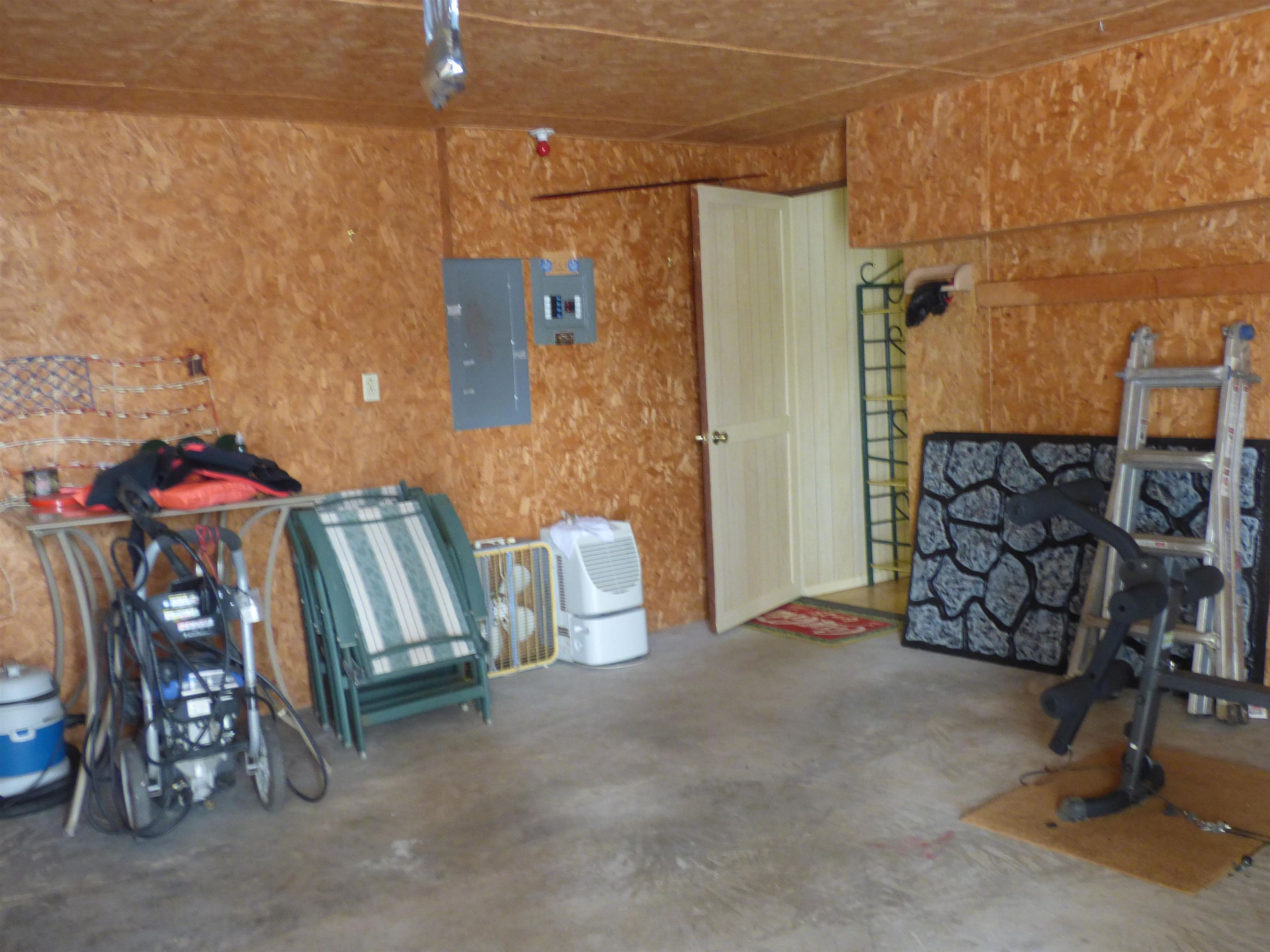 THUNDERBIRD - Residential