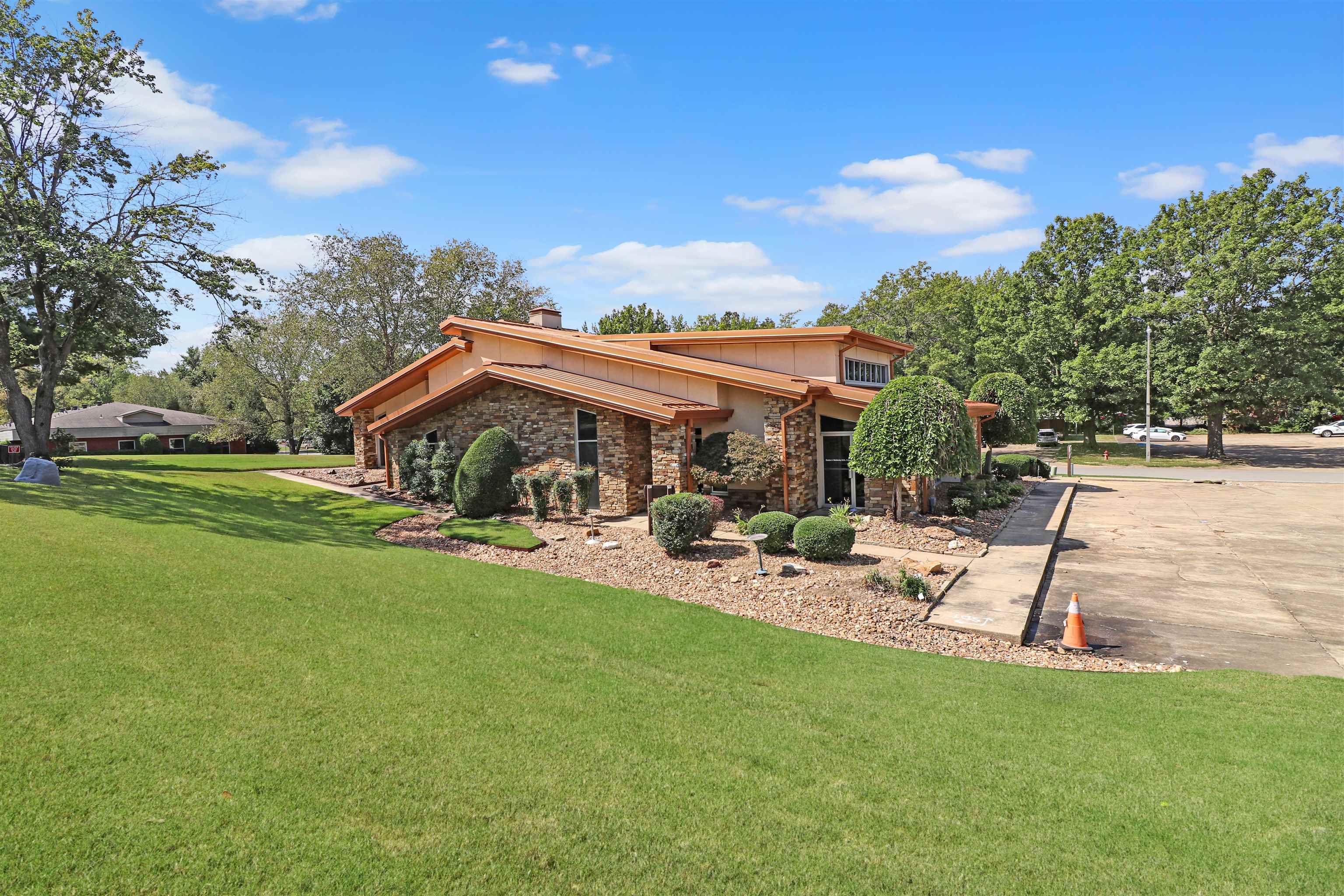 Metes & Bounds - Commercial Sale