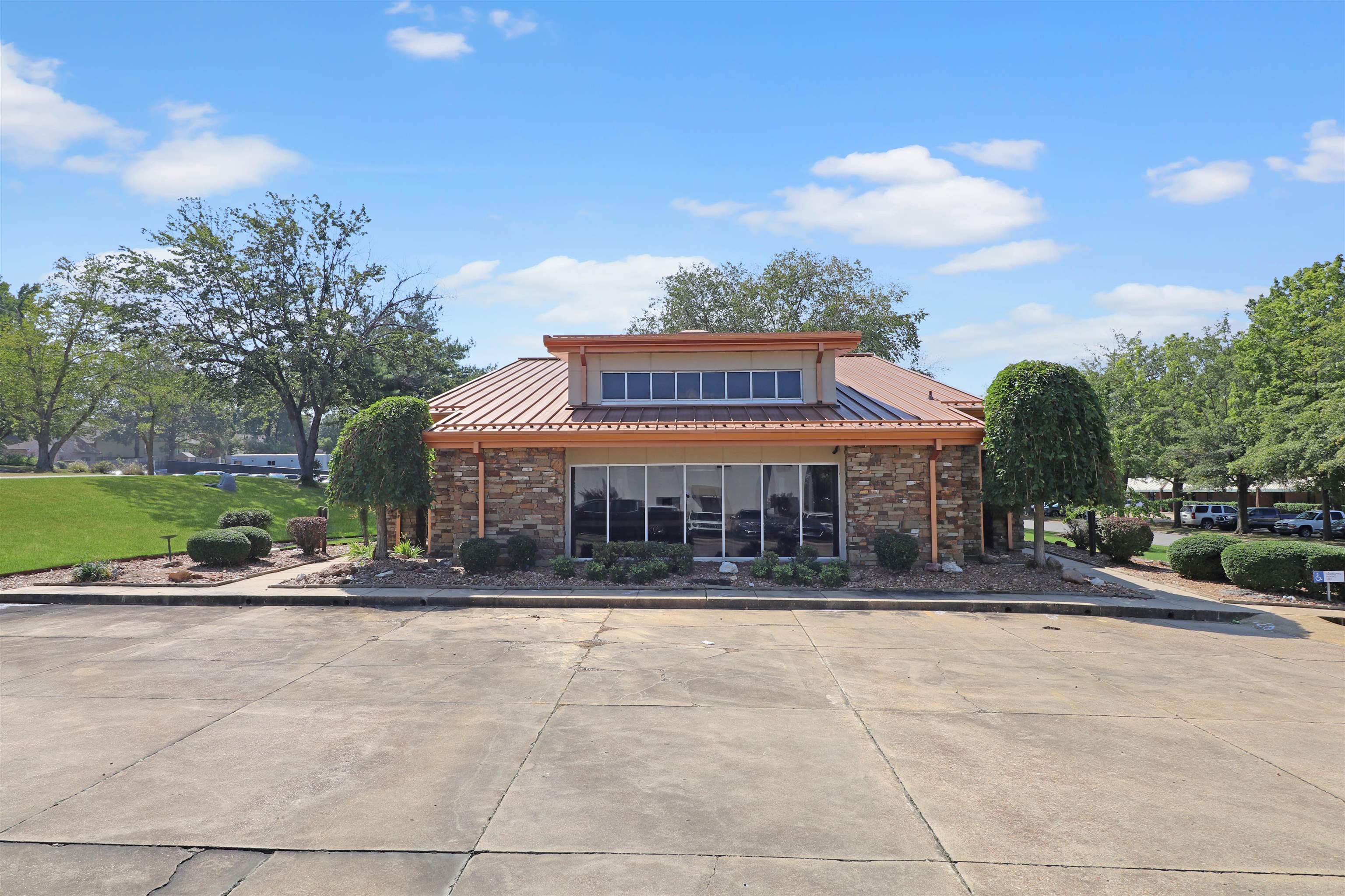 Metes & Bounds - Commercial Sale