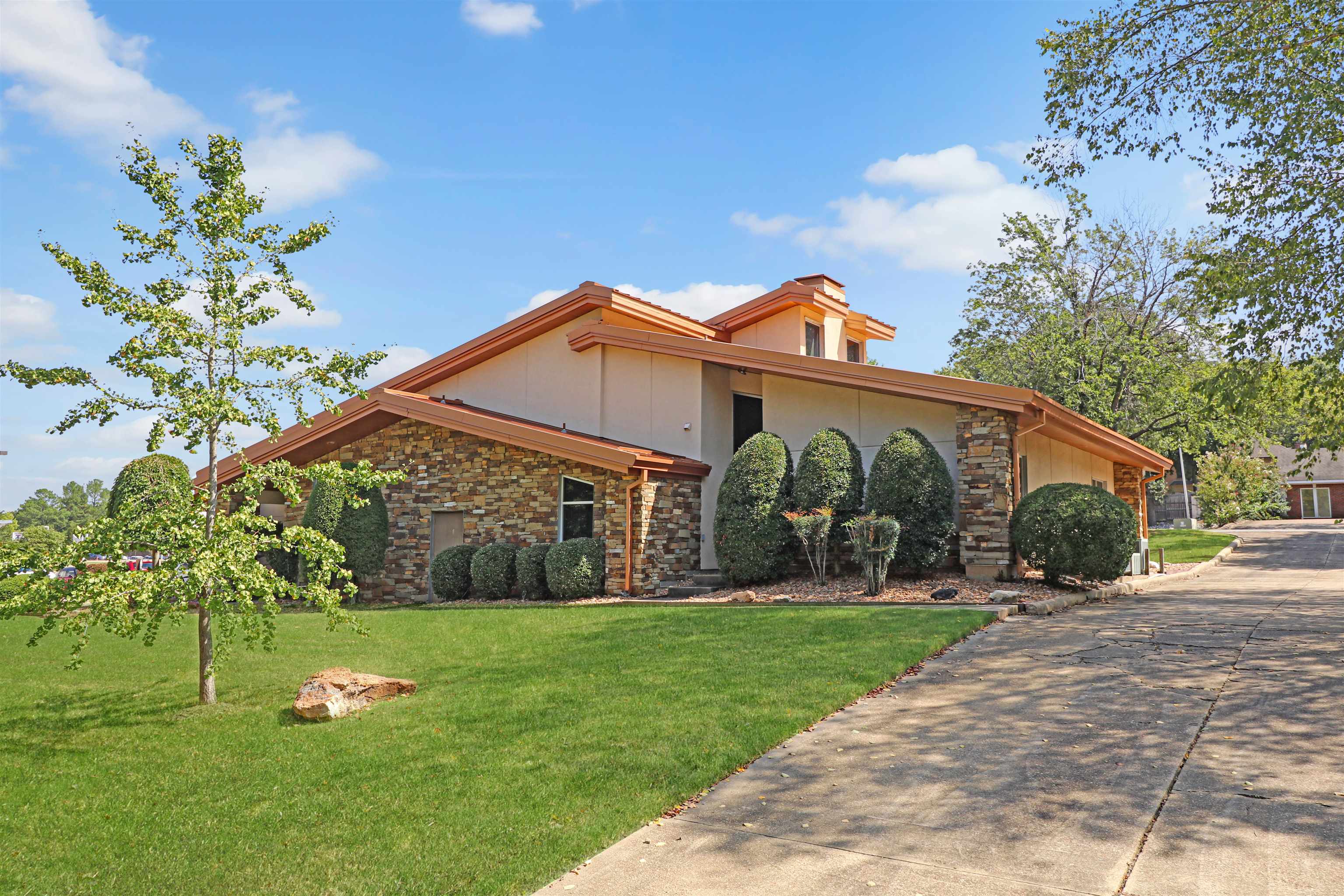 Metes & Bounds - Commercial Sale