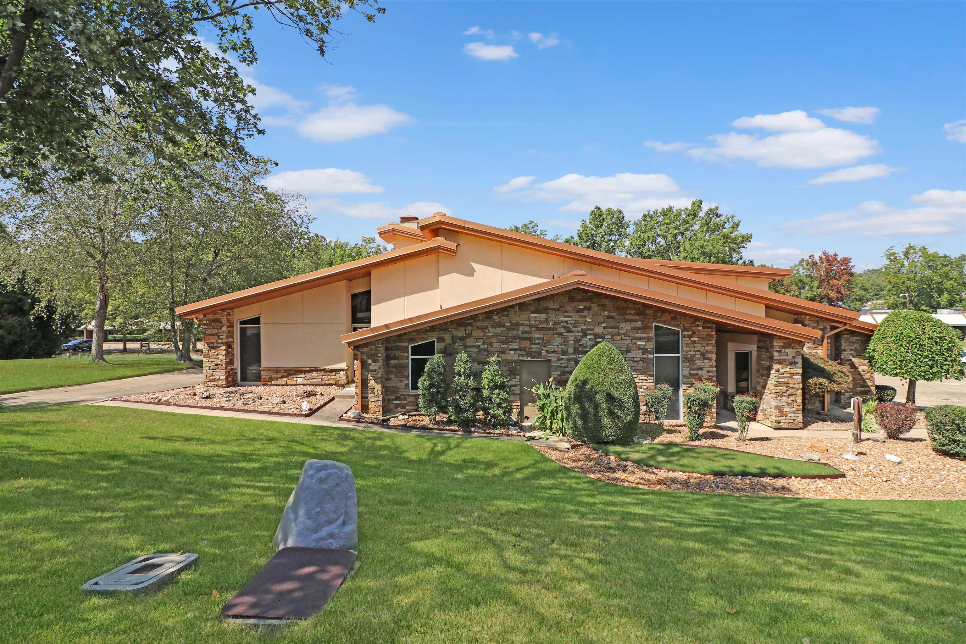 Metes & Bounds - Commercial Sale