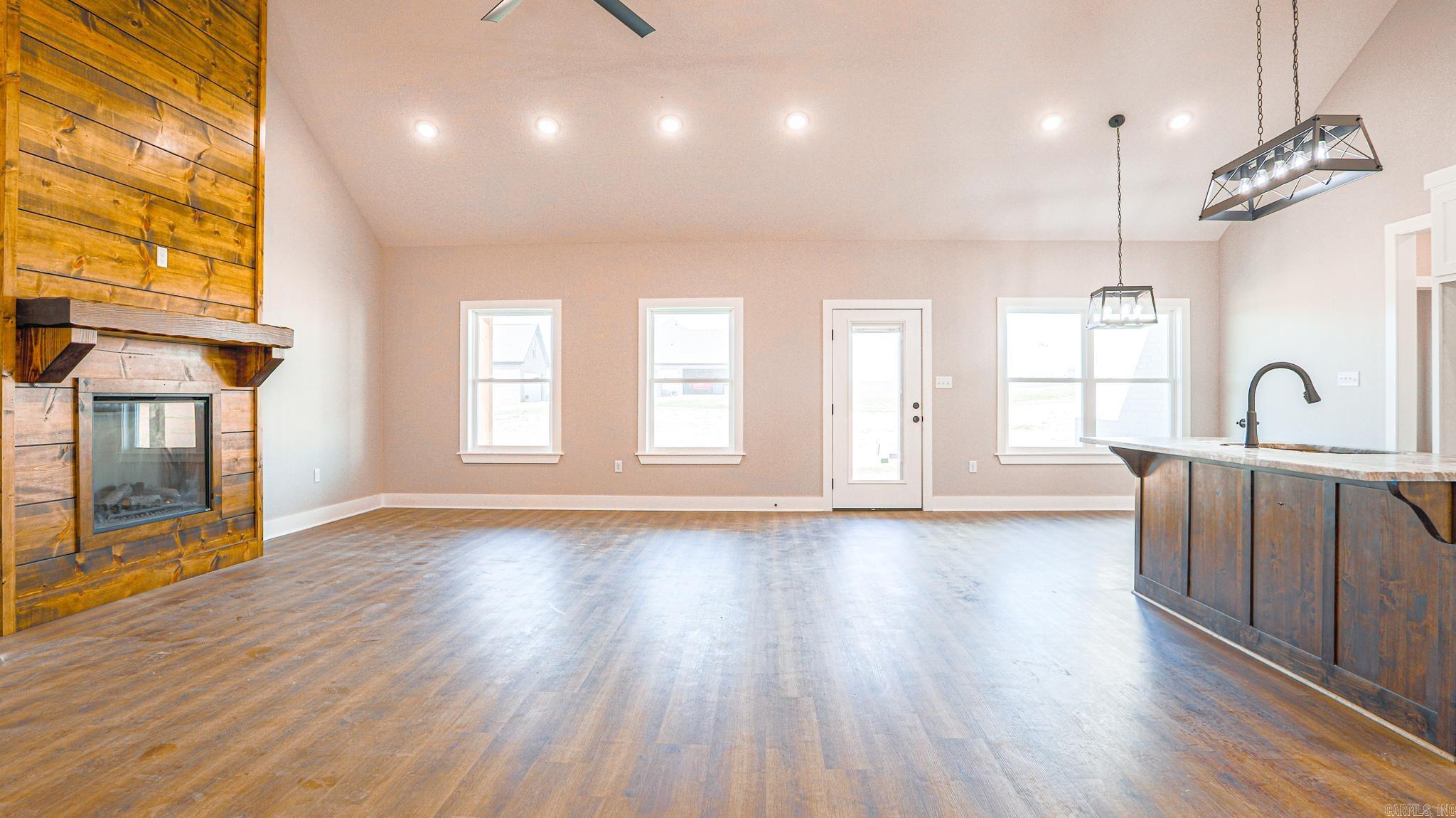 JACK FORK RIDGE - Residential