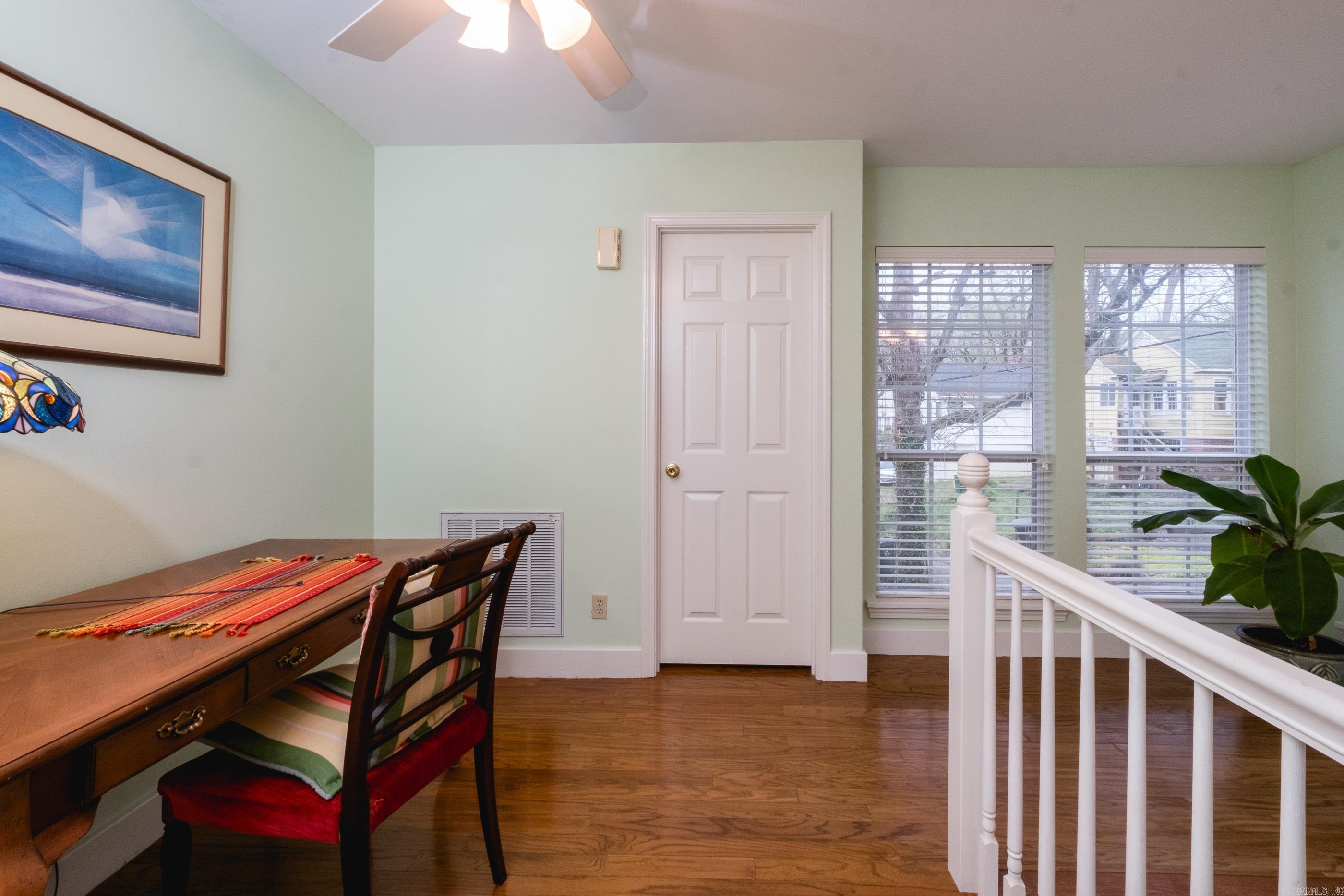 HILLCREST - Residential