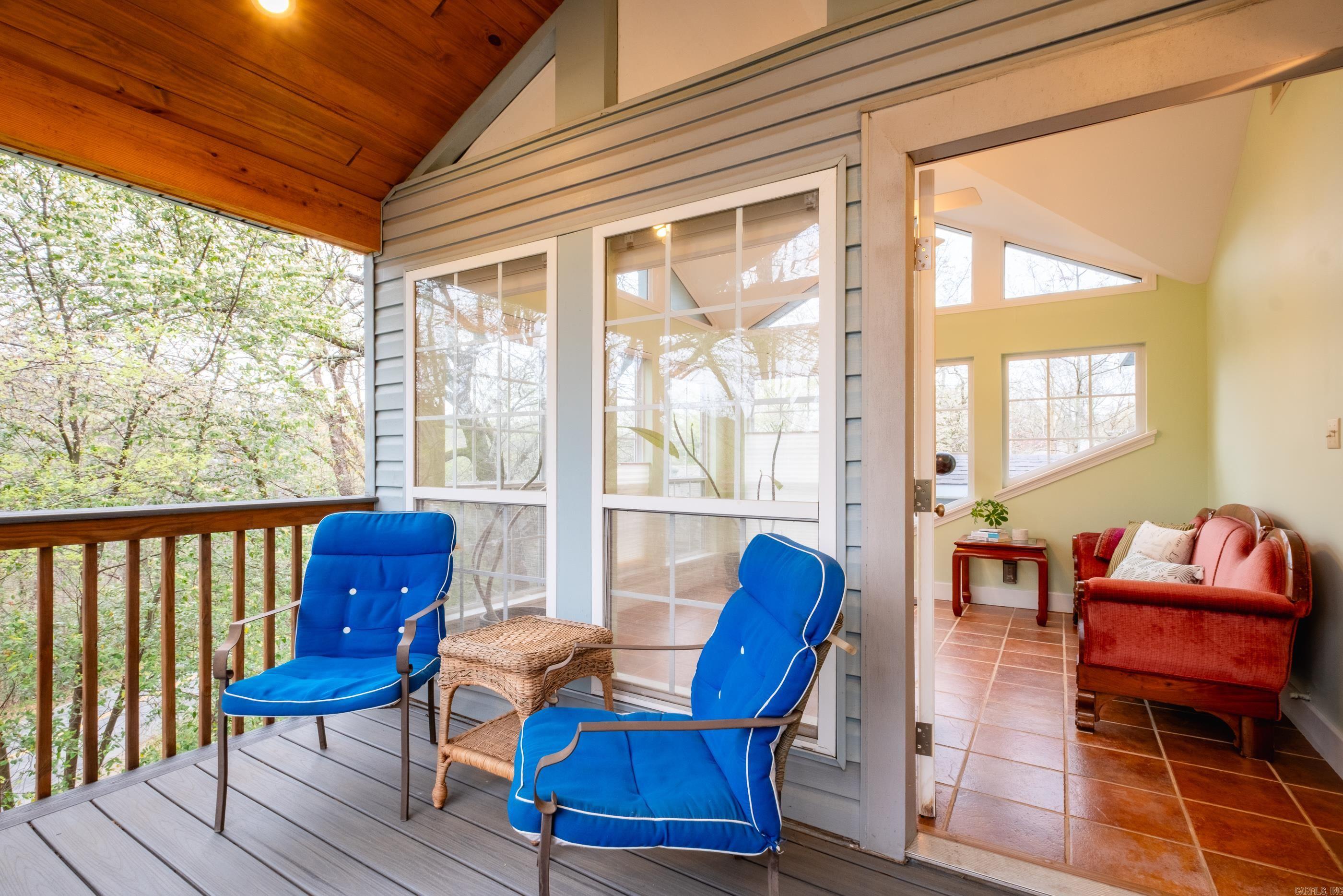 HILLCREST - Residential