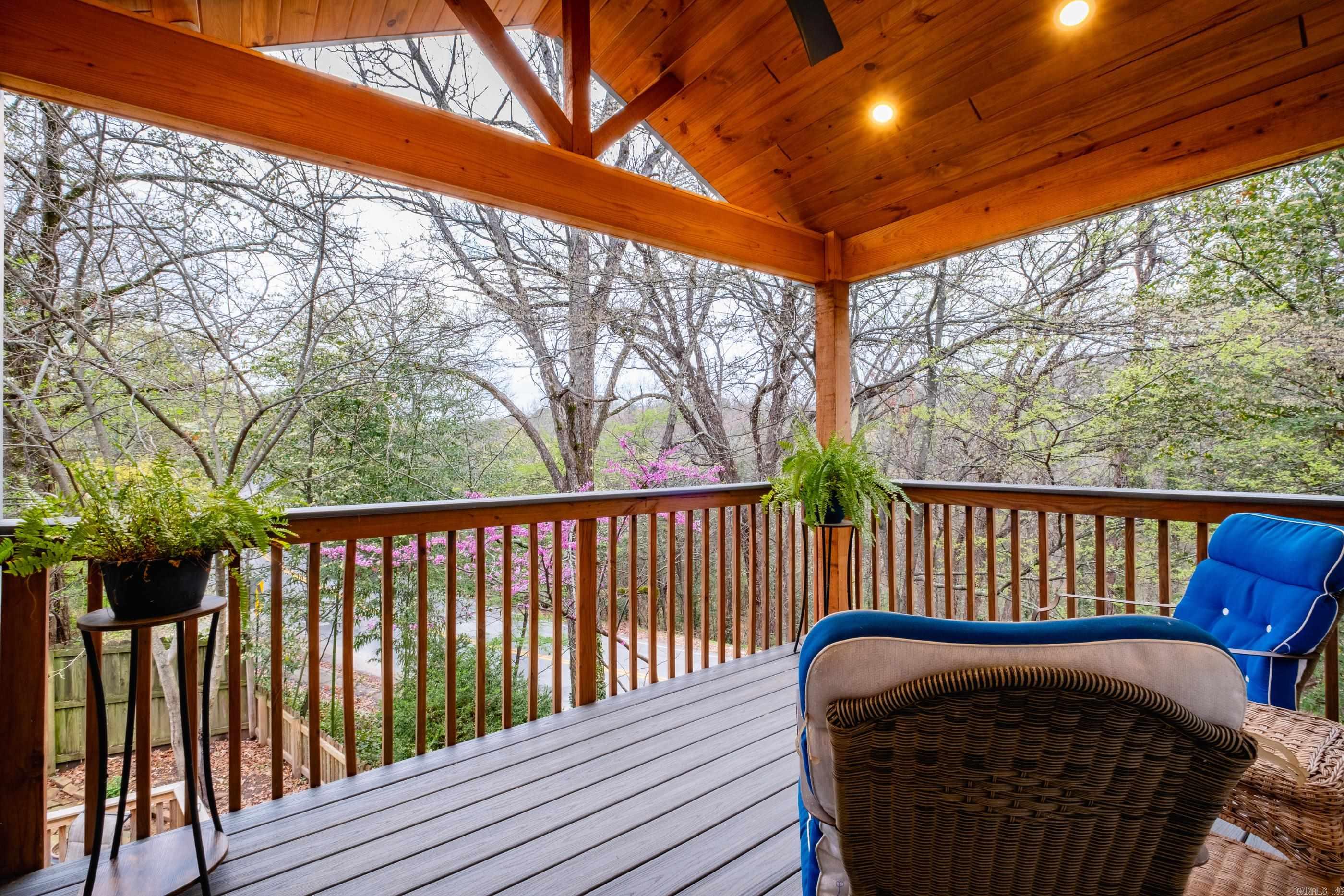 HILLCREST - Residential