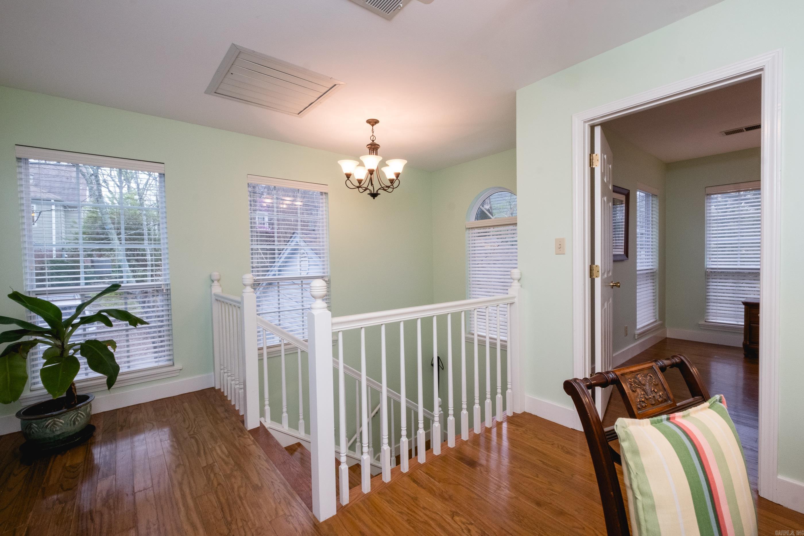 HILLCREST - Residential