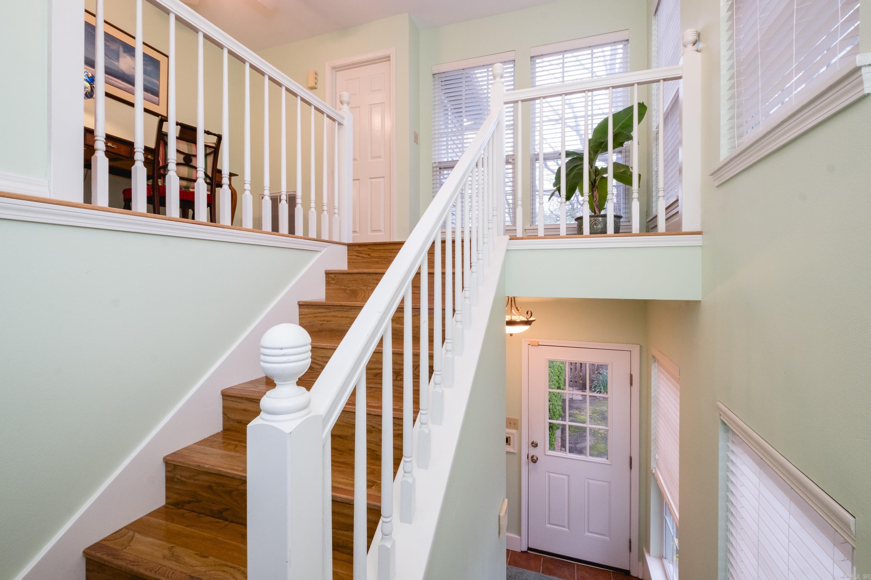 HILLCREST - Residential