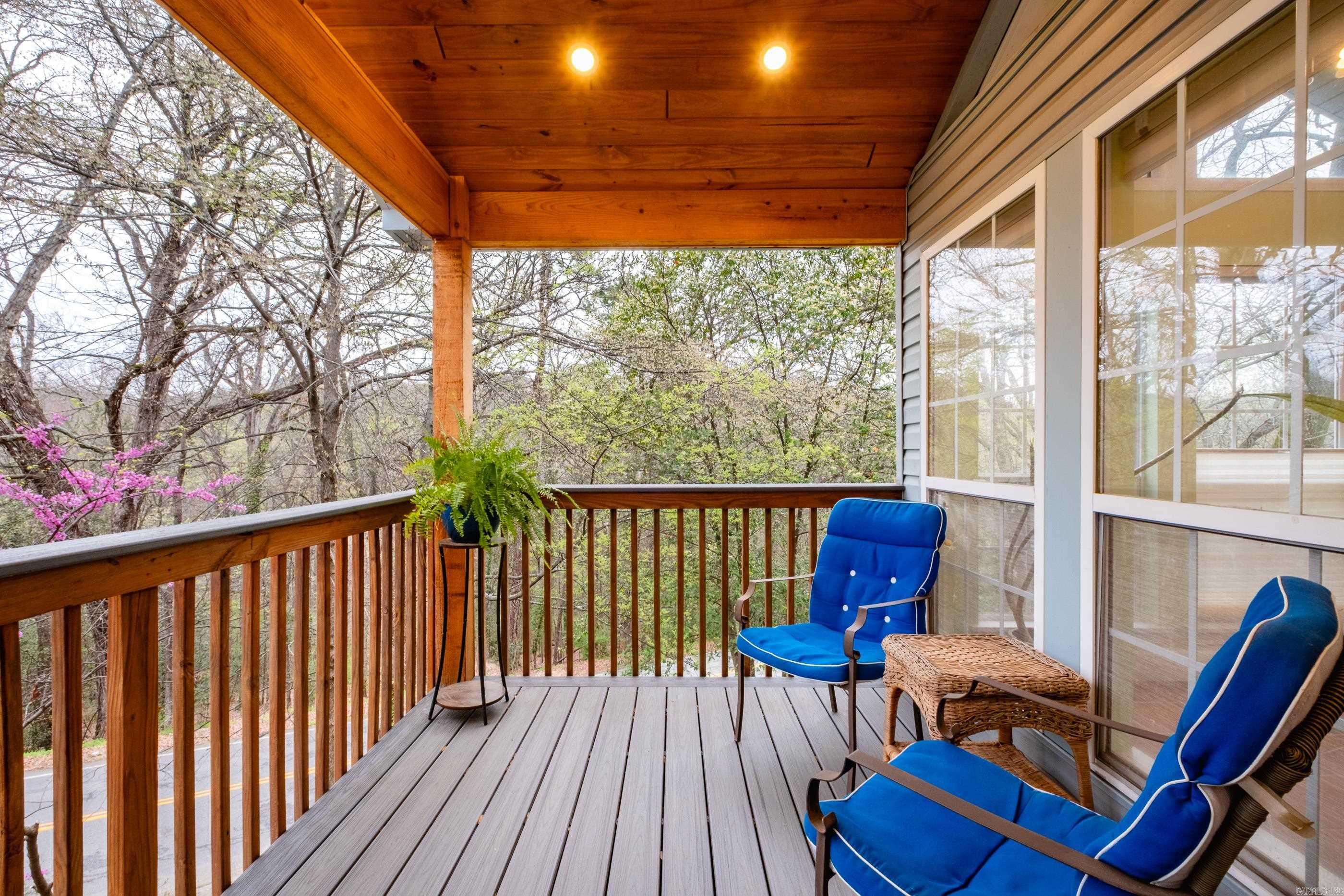 HILLCREST - Residential