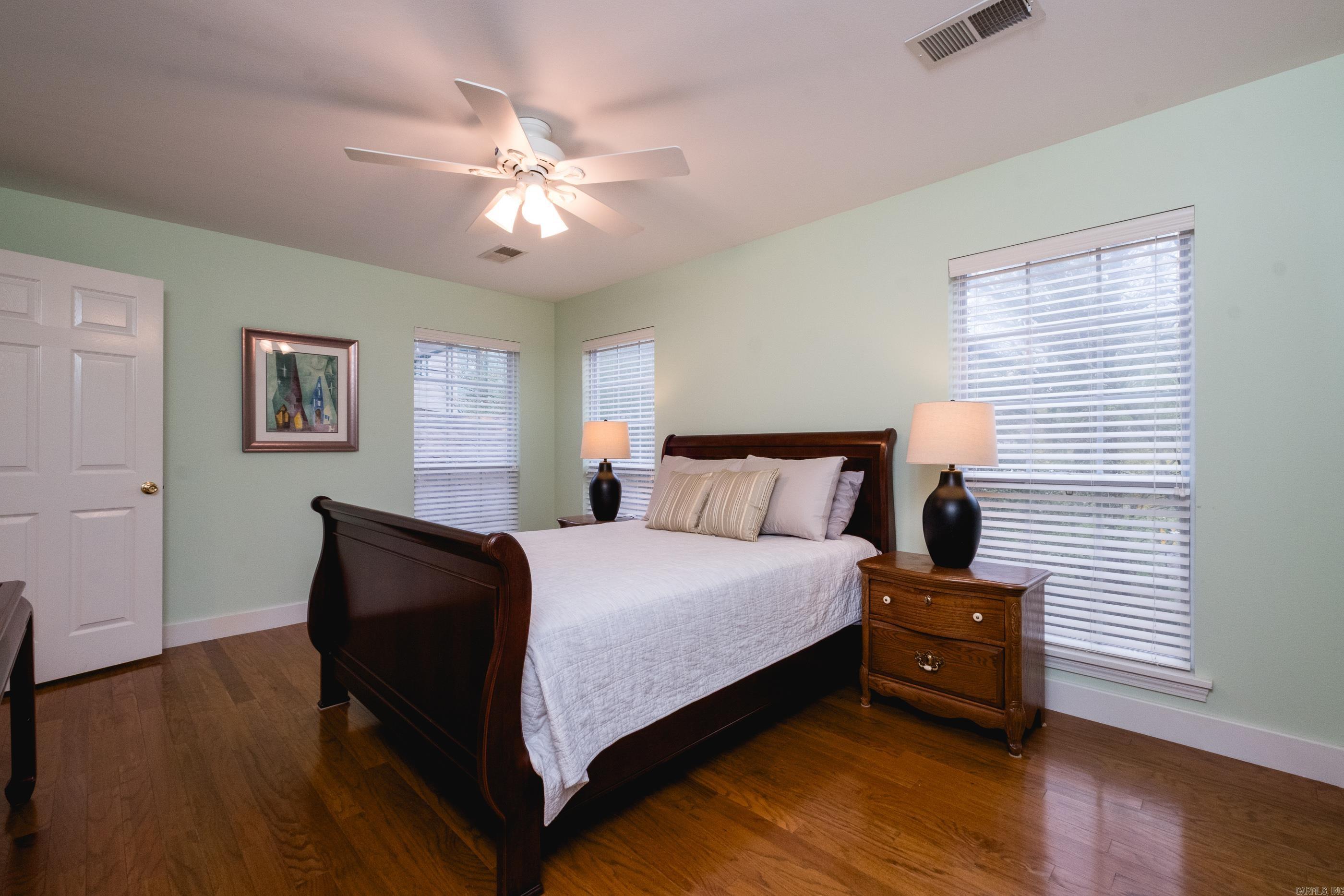 HILLCREST - Residential