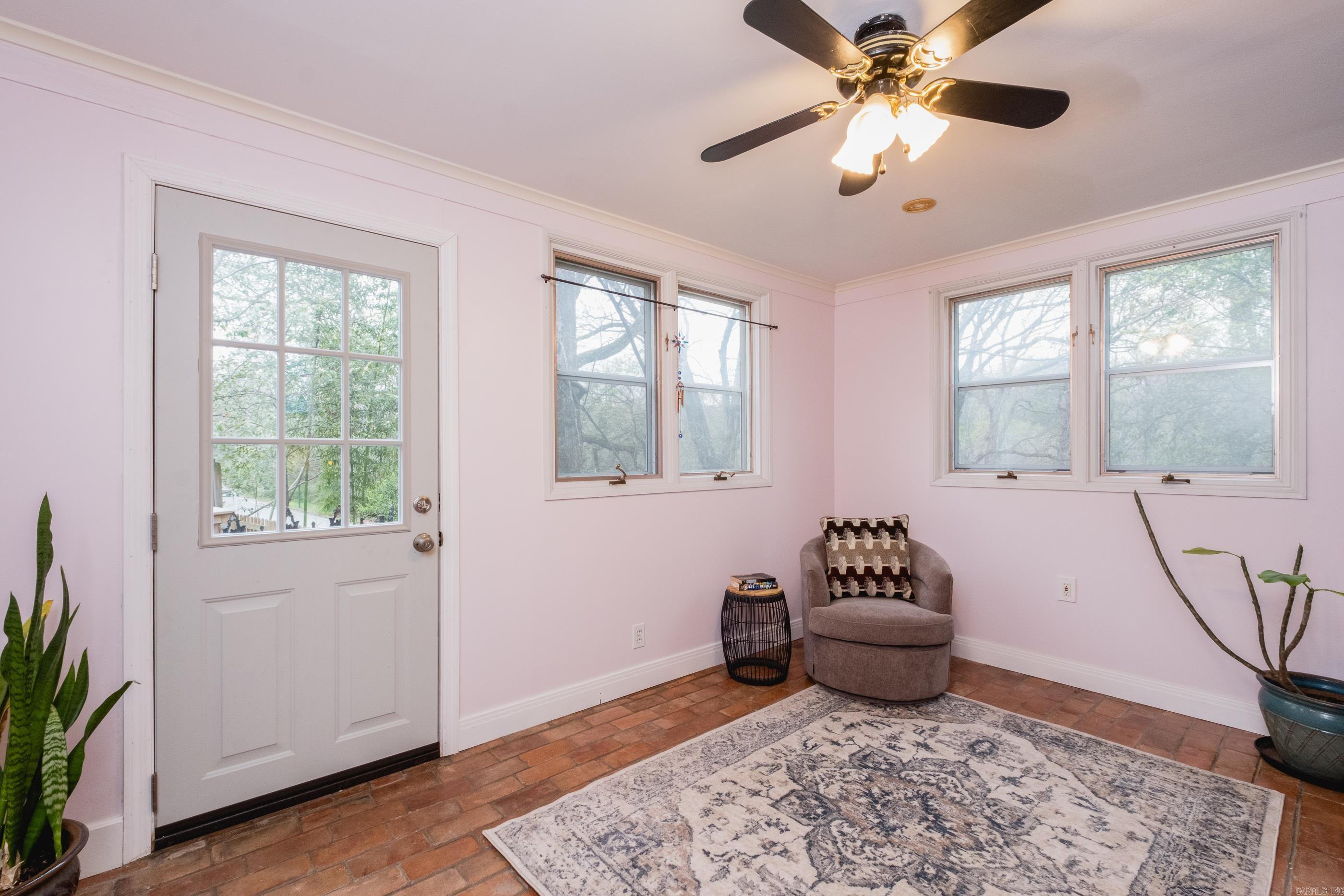 HILLCREST - Residential