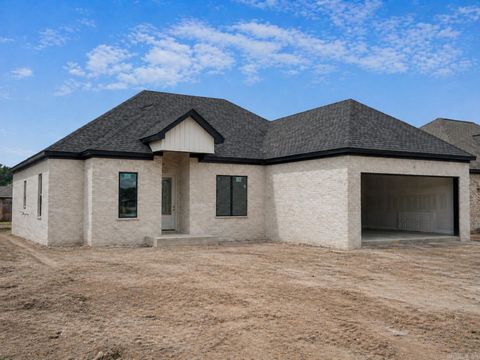 Photo of 110 Sanibel Circle, Little Rock, AR 72210 (MLS # 26016888)