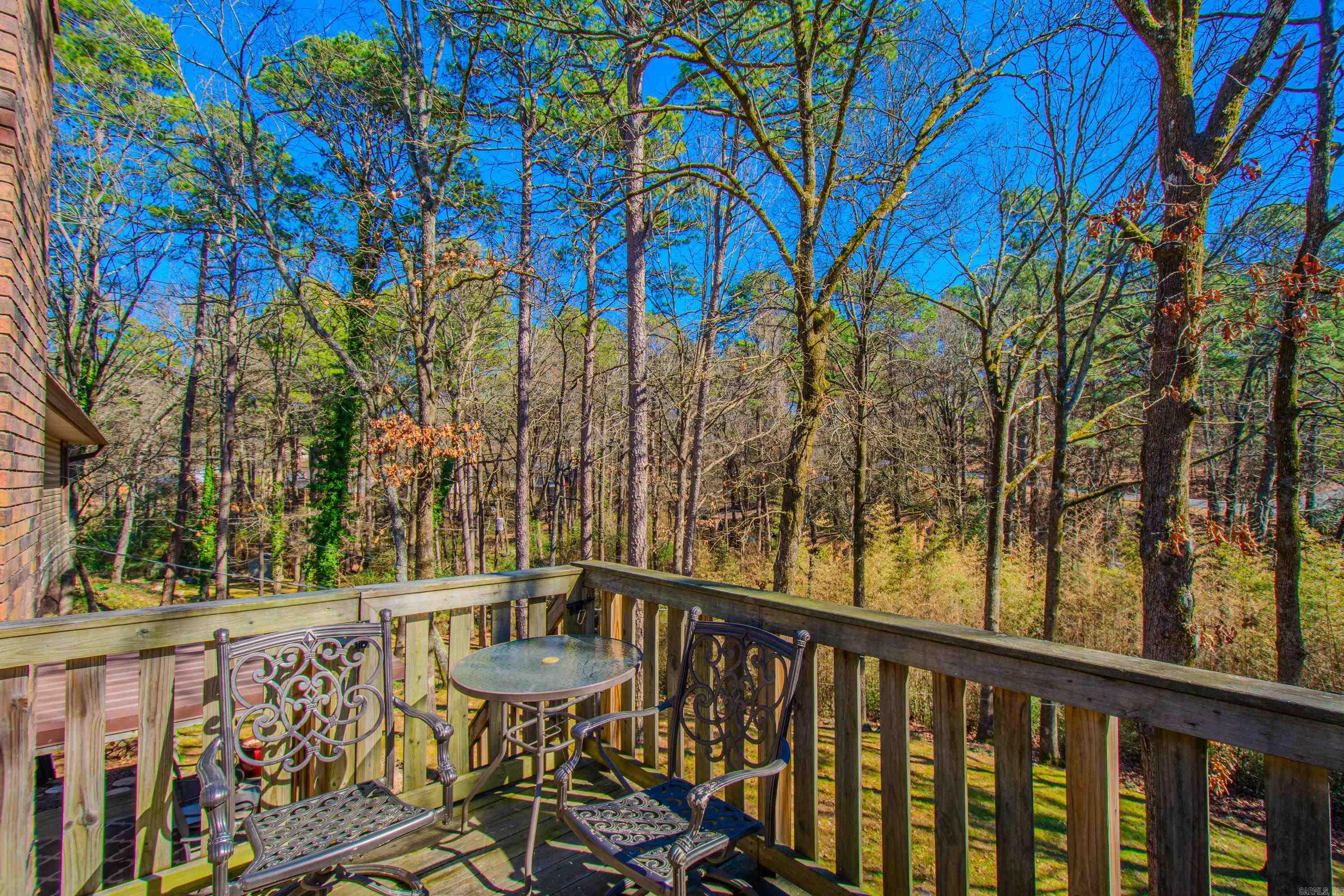 LEAWOOD MANOR - Residential