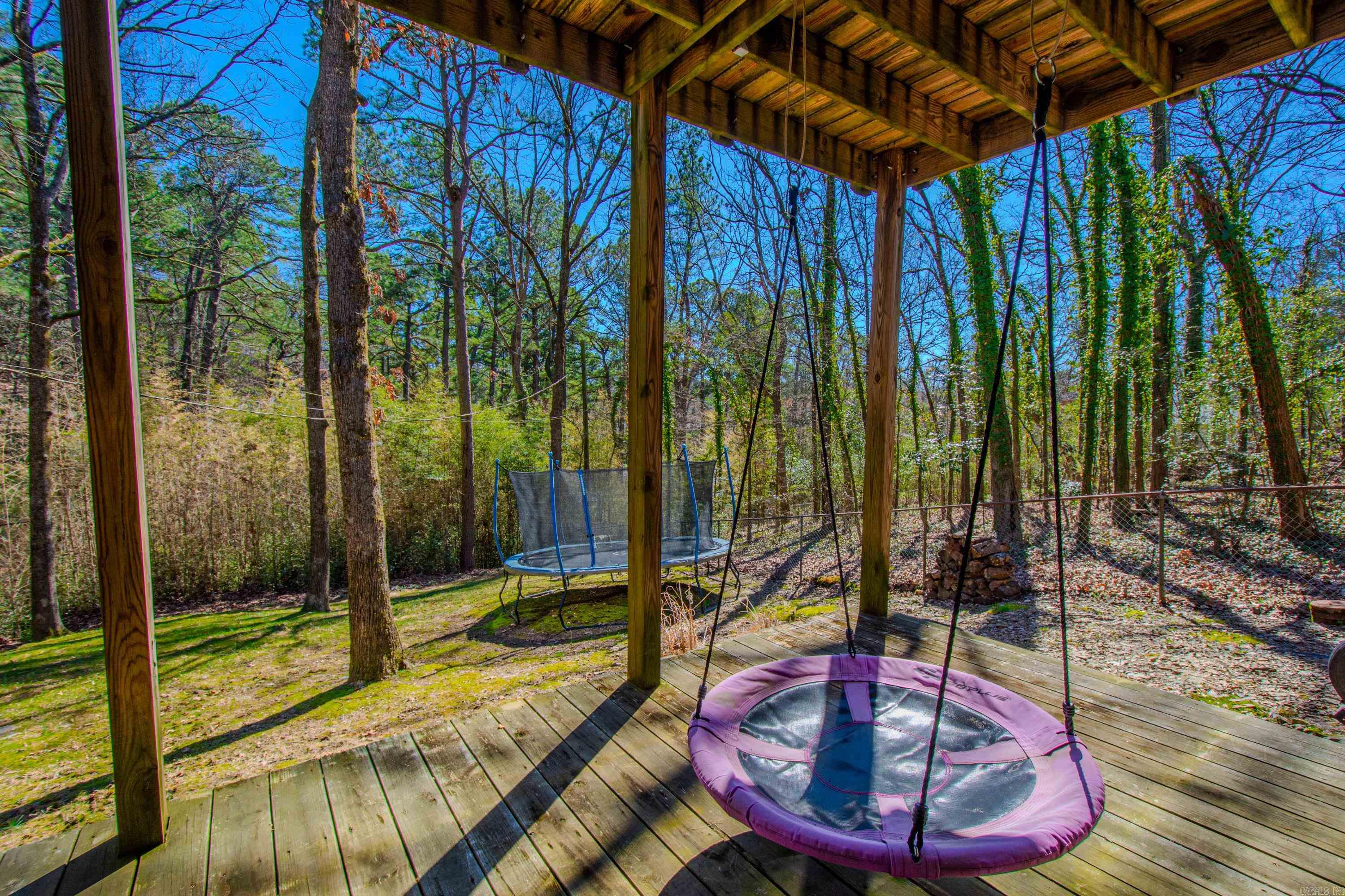 LEAWOOD MANOR - Residential