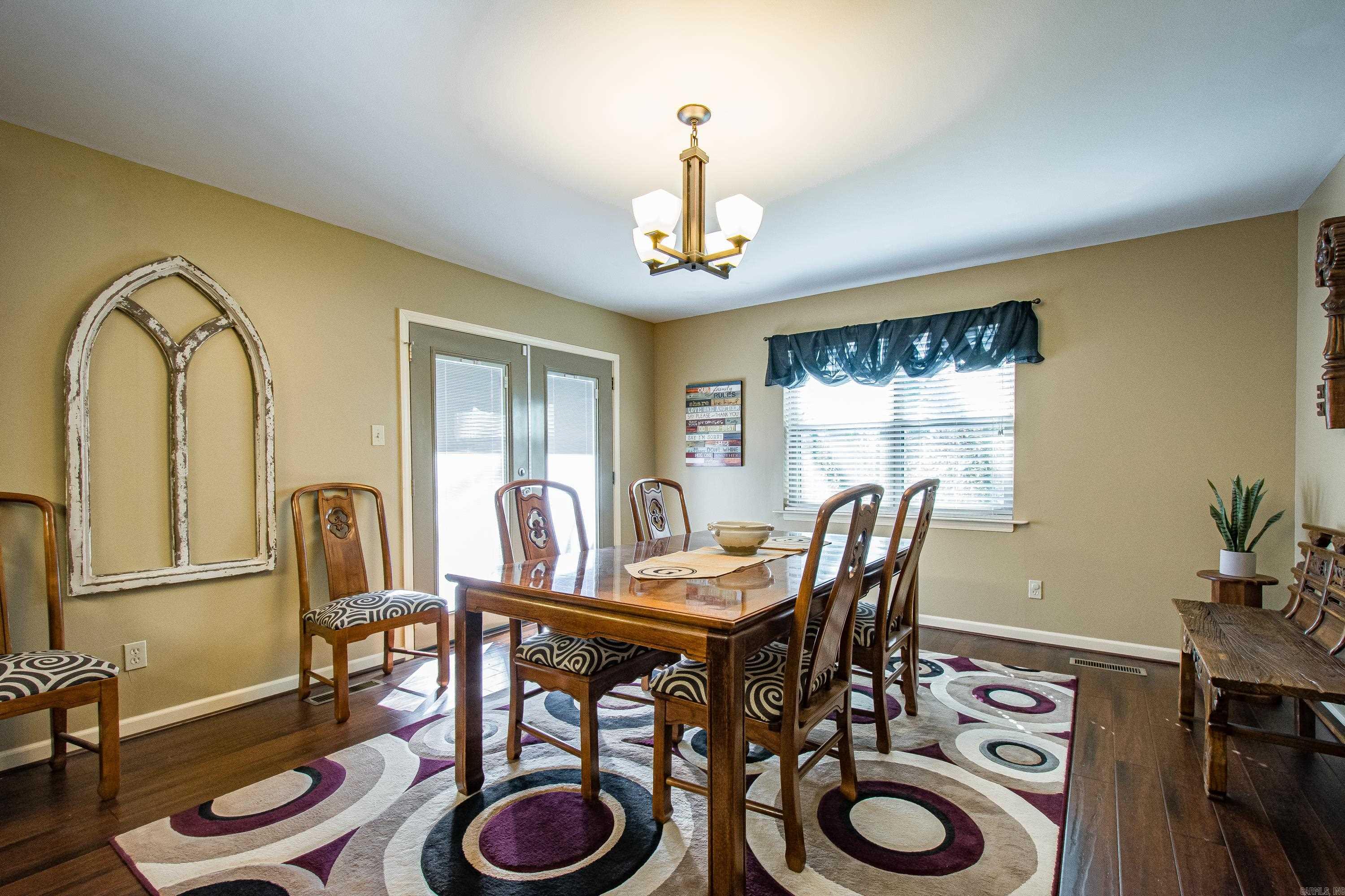 LEAWOOD MANOR - Residential