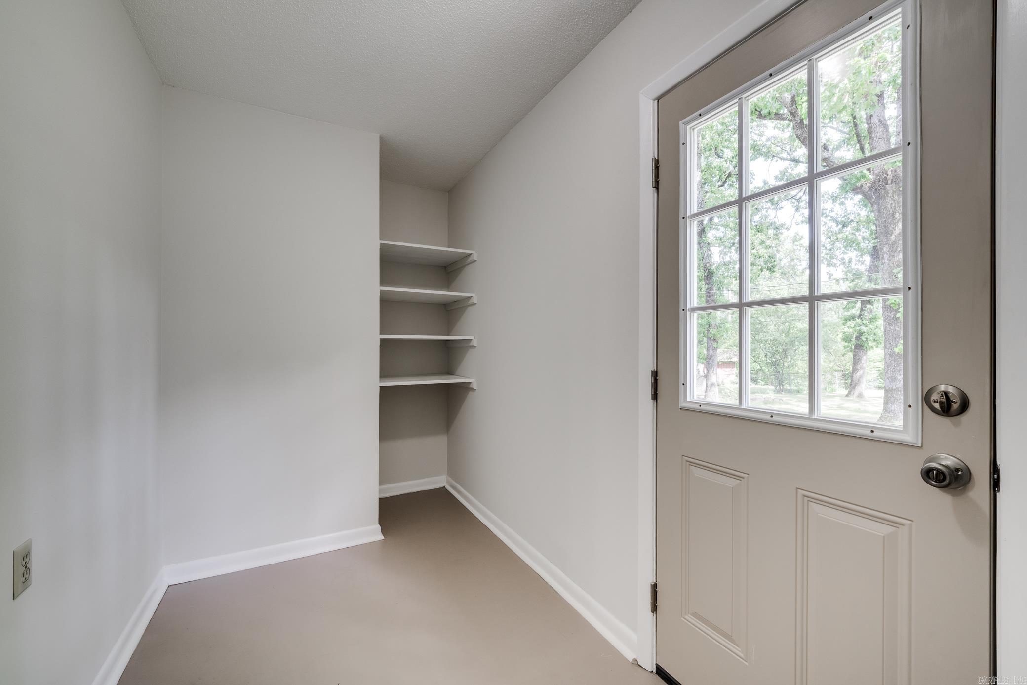 INDIAN HILLS - Residential