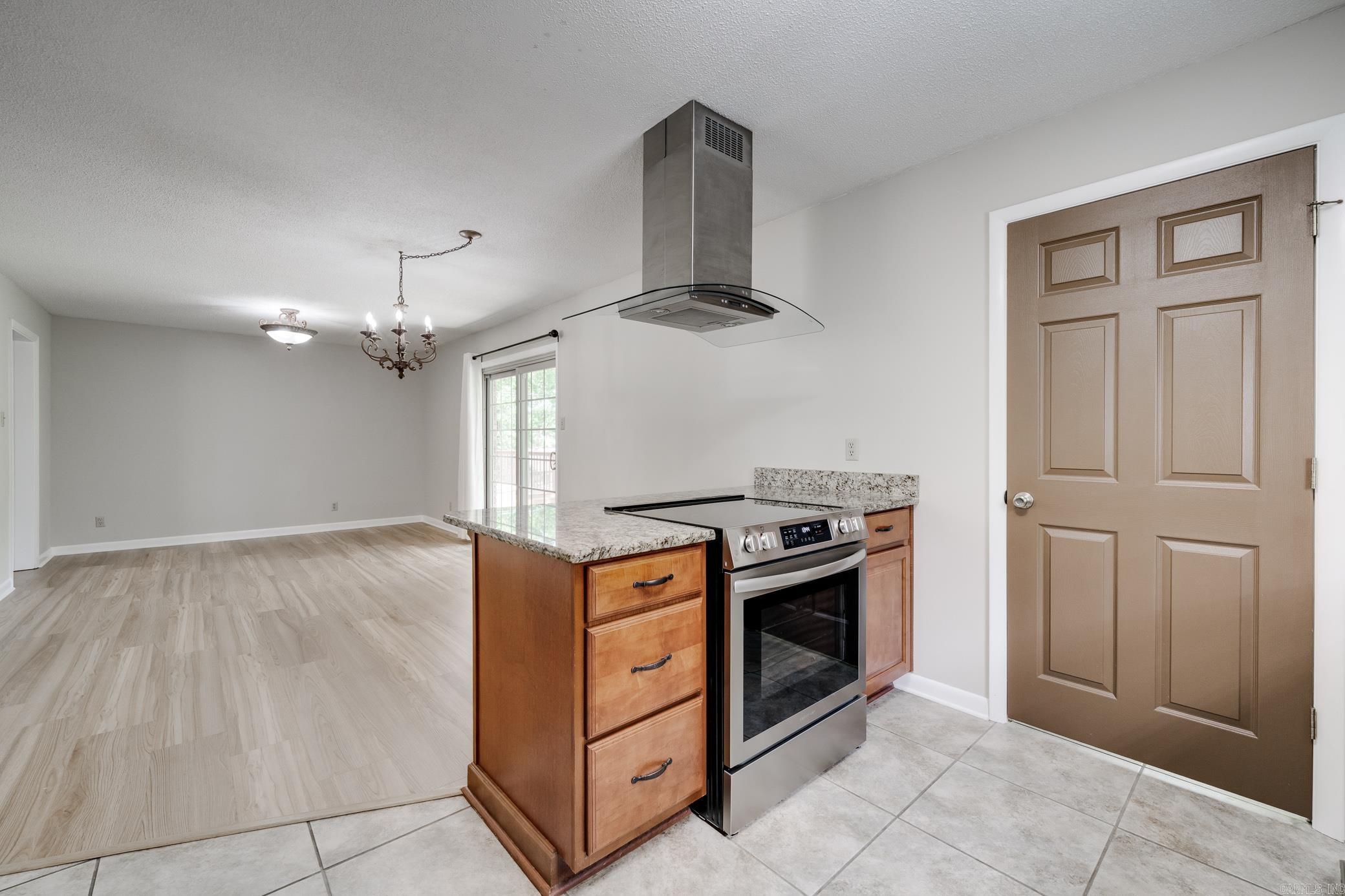 INDIAN HILLS - Residential