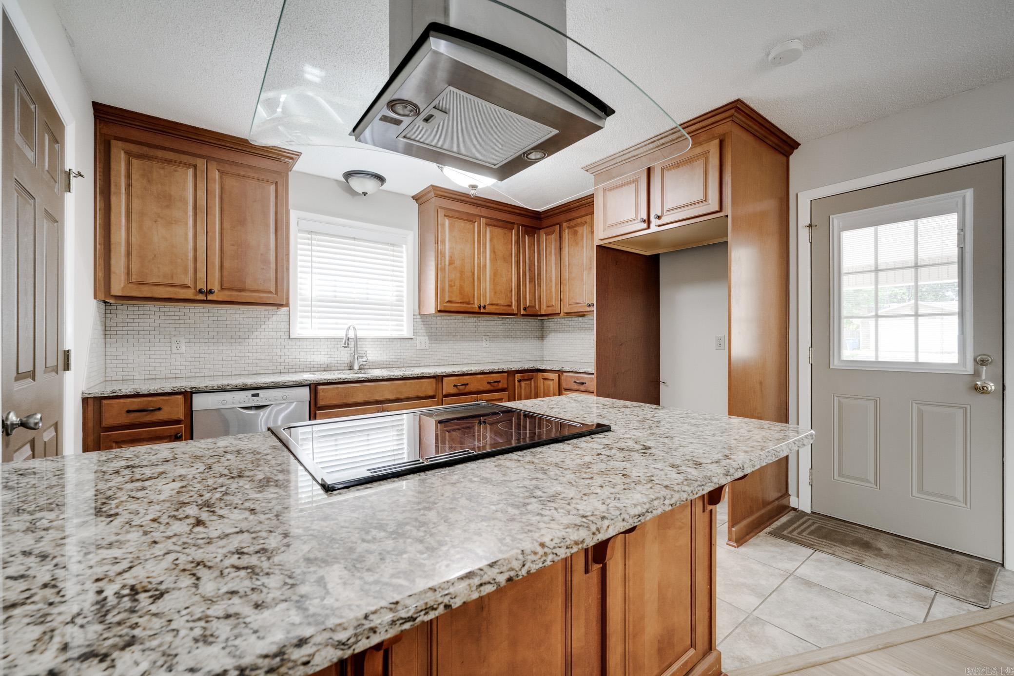 INDIAN HILLS - Residential