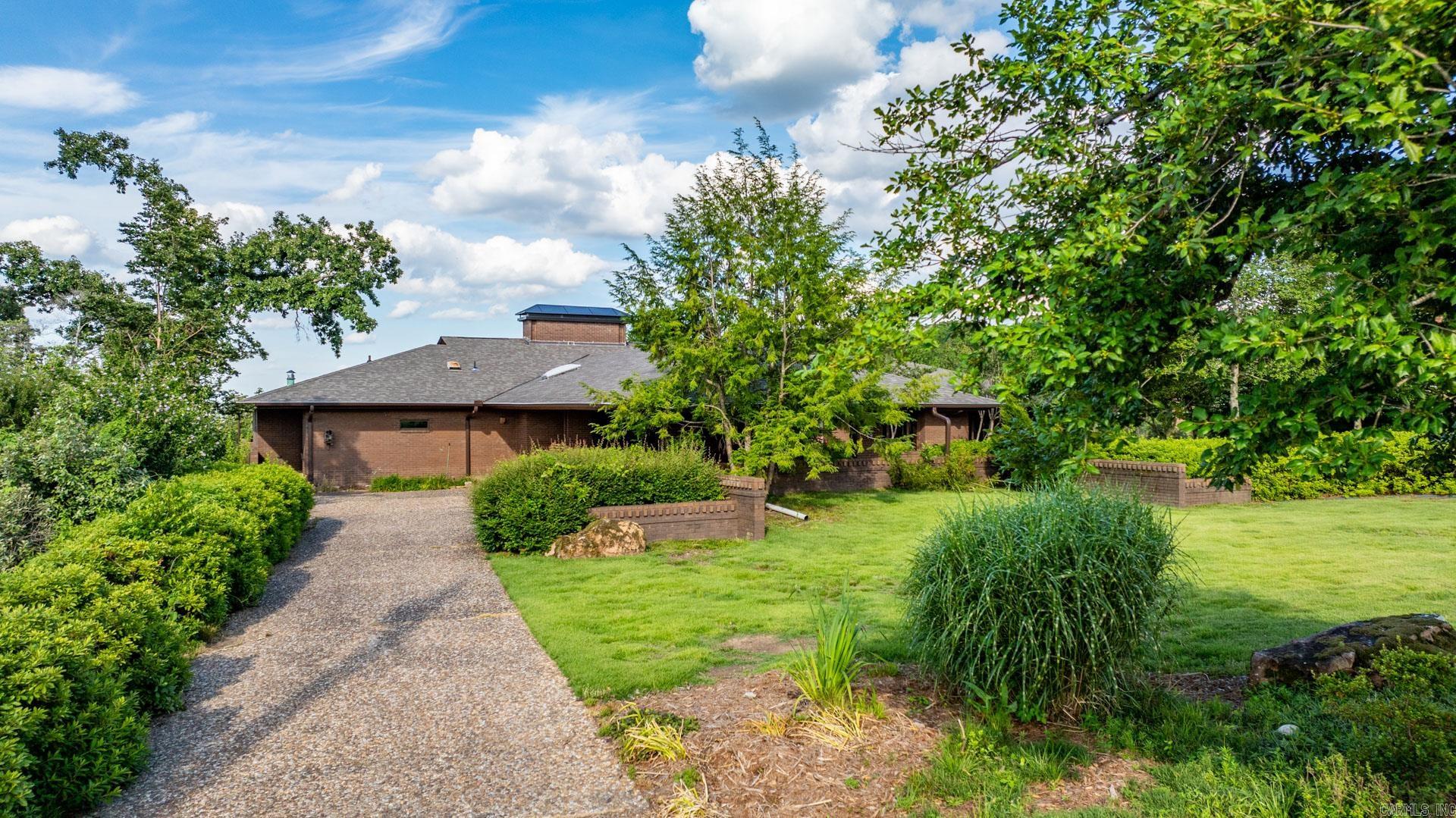 PINNACLE POINT - Residential