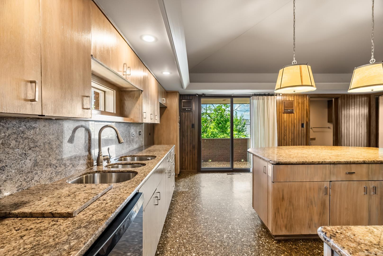 PINNACLE POINT - Residential