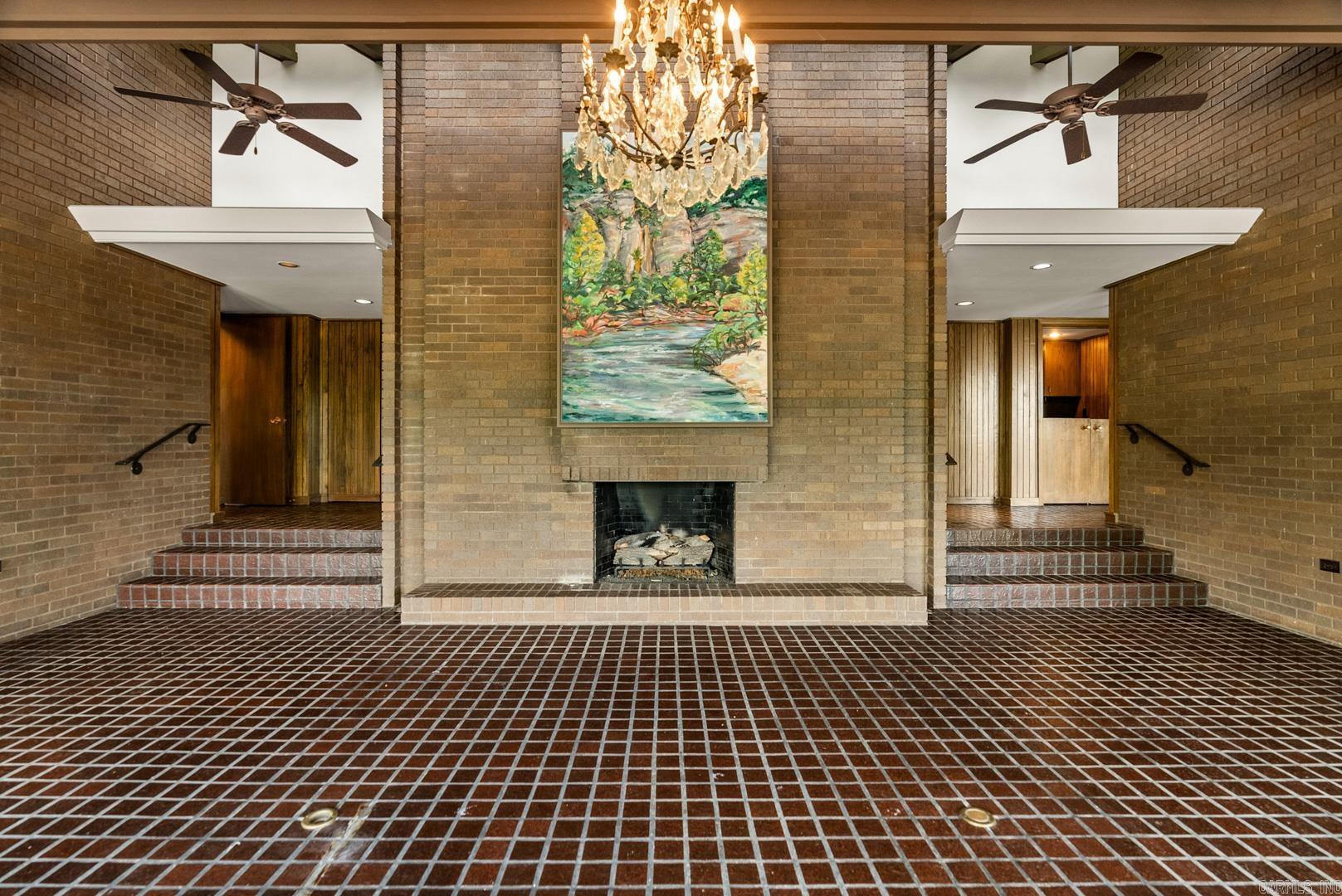 PINNACLE POINT - Residential