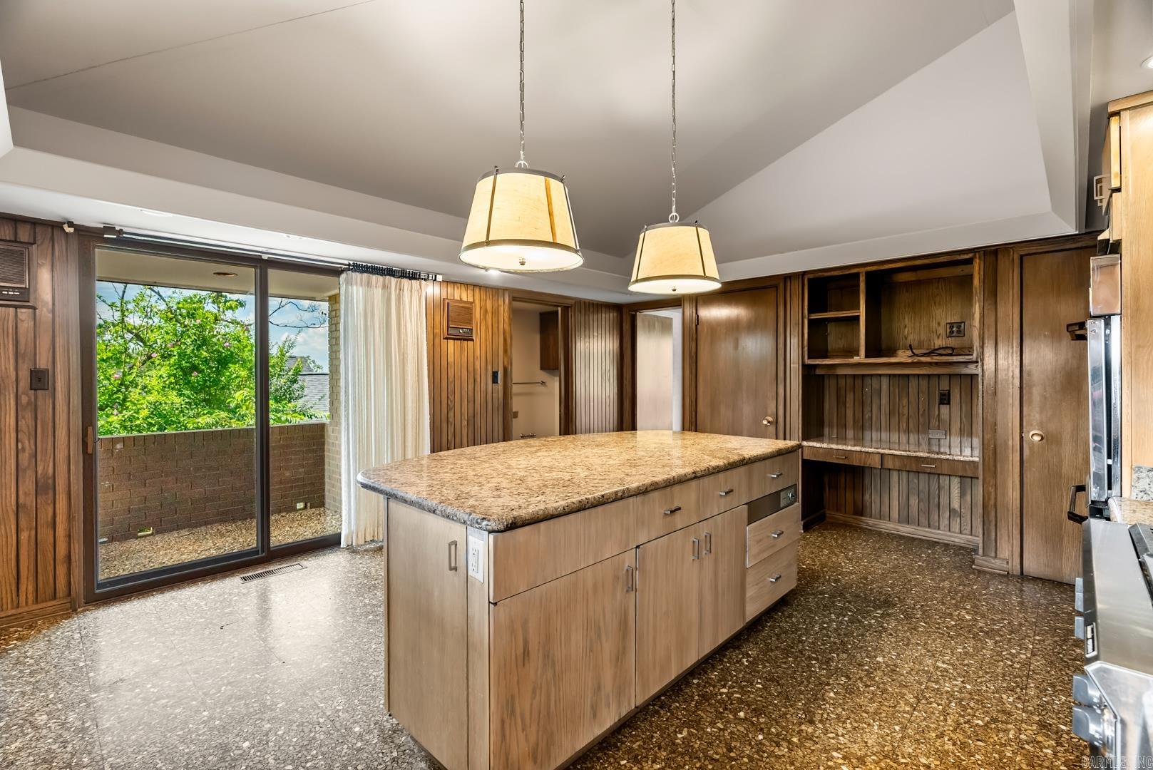 PINNACLE POINT - Residential