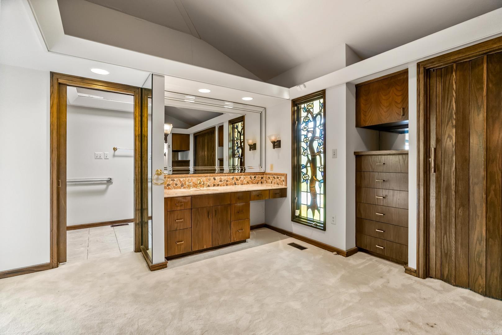 PINNACLE POINT - Residential