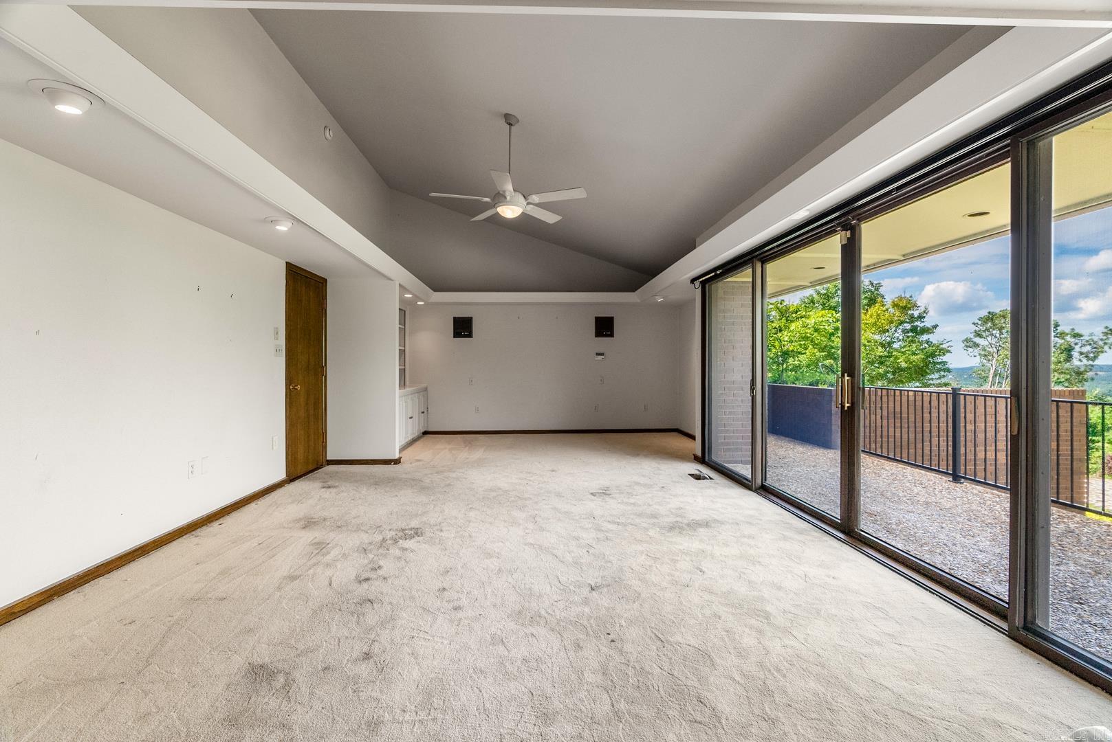 PINNACLE POINT - Residential