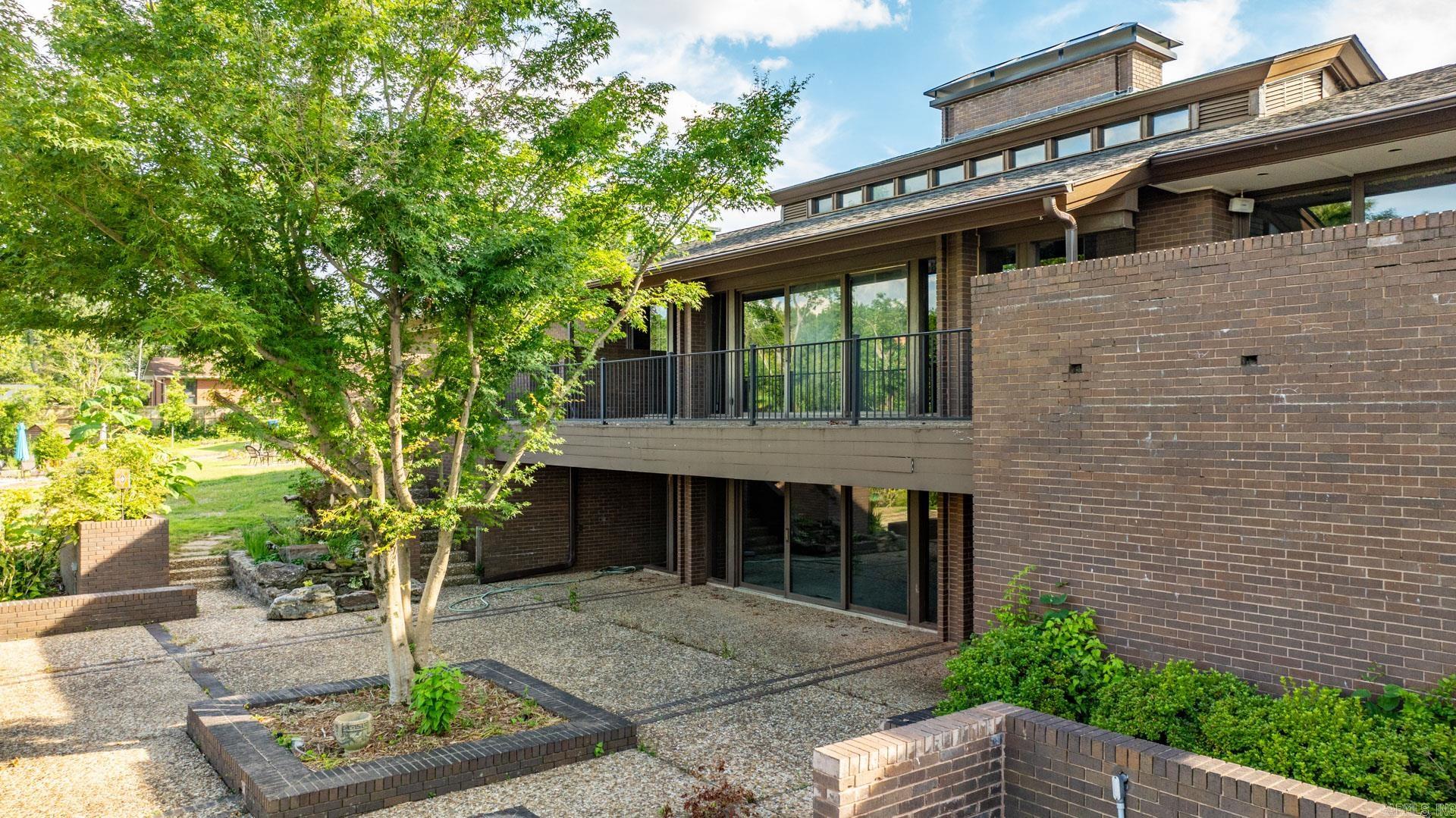 PINNACLE POINT - Residential